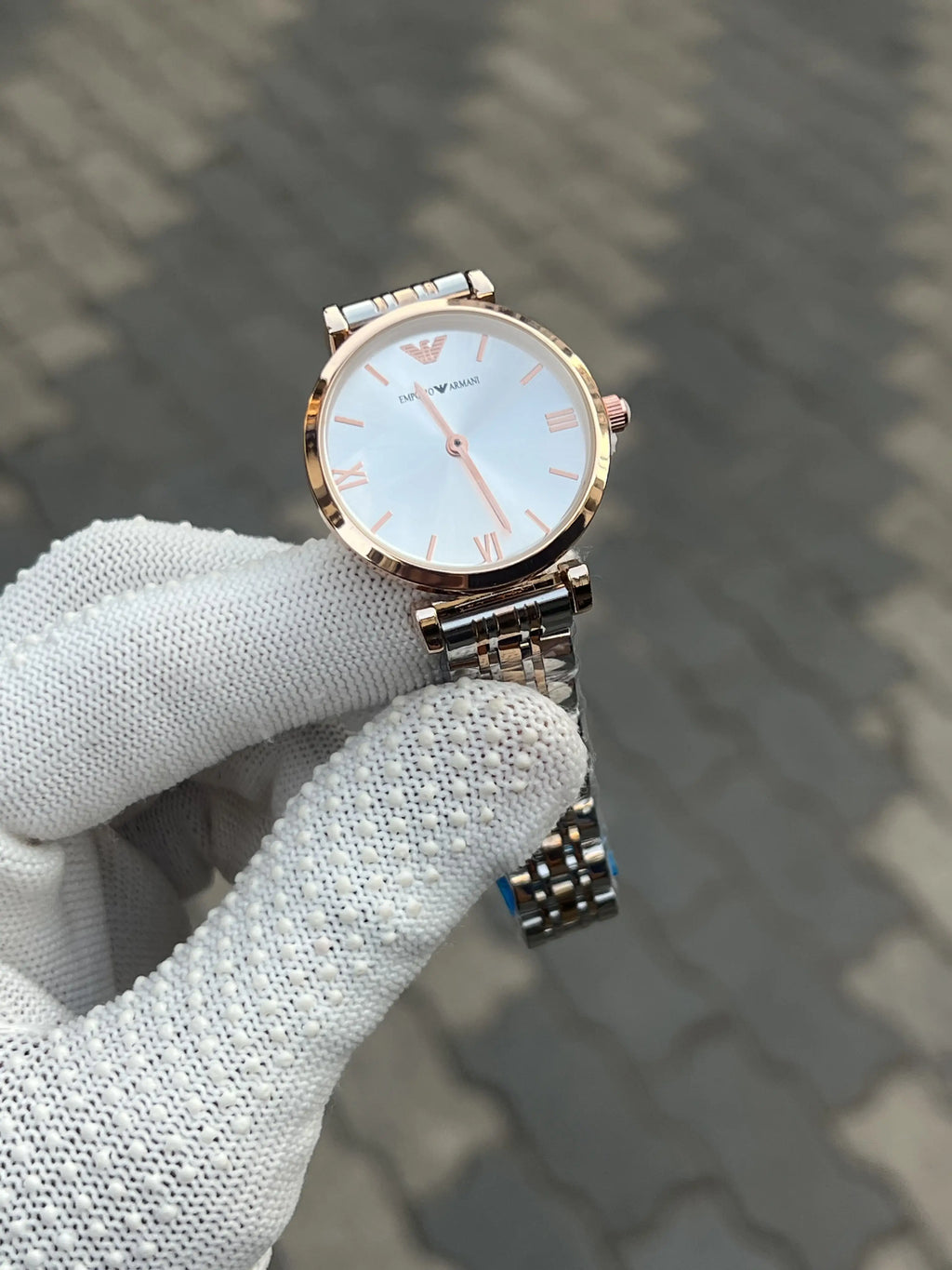 Empori_o Armani Two Tone White
