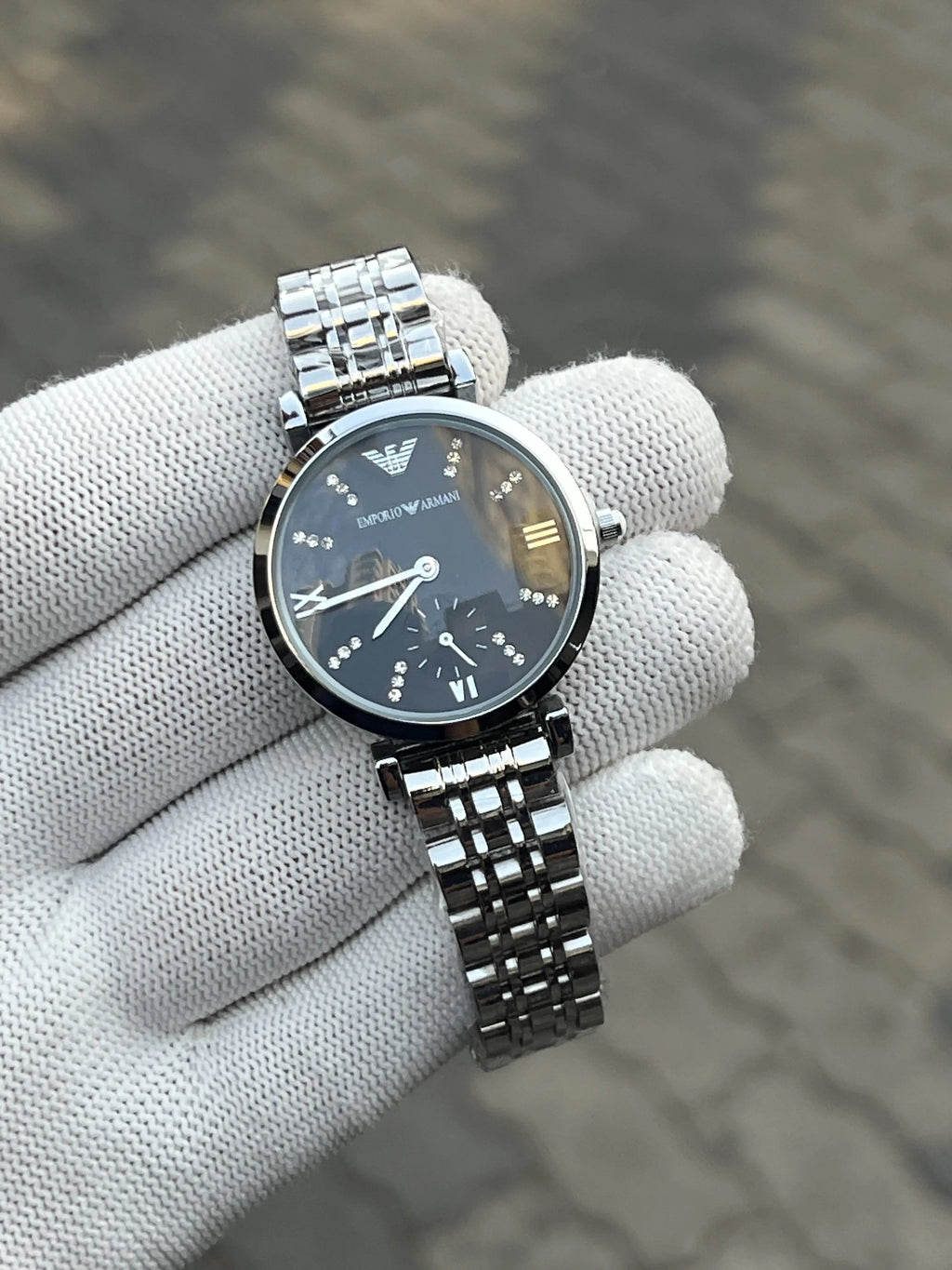 Empori_o Armani Silver Black