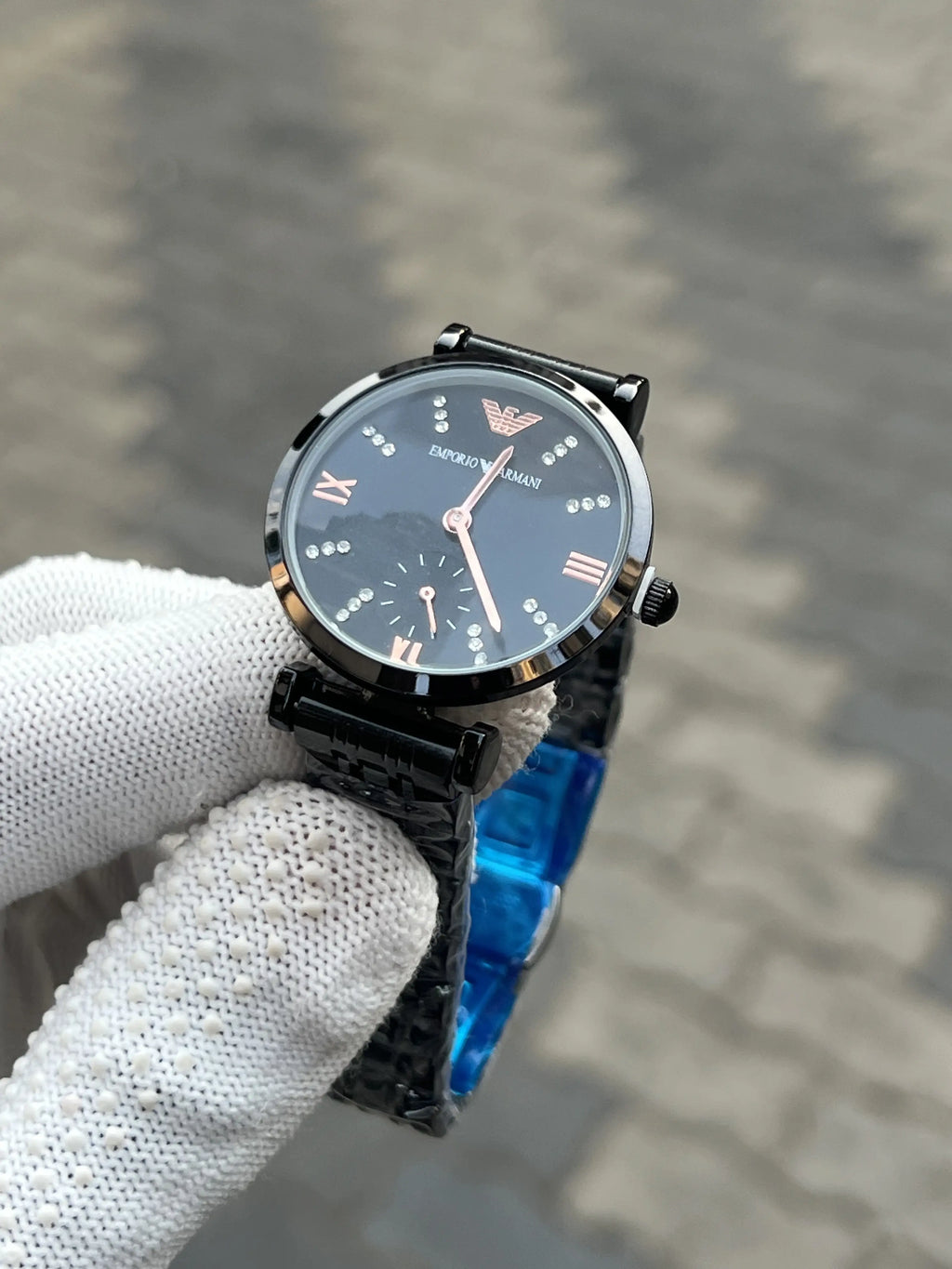 Empori_o Armani Black