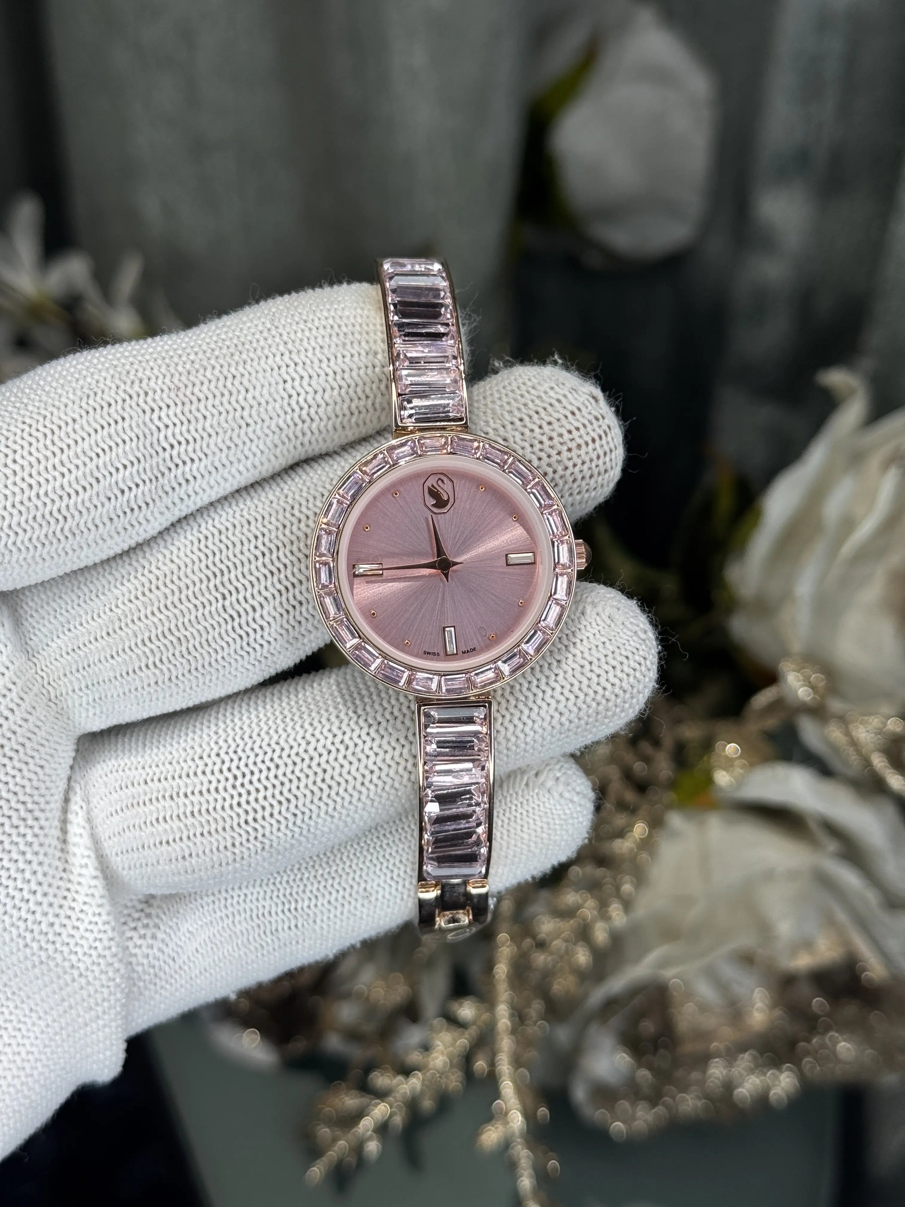 Swarovsk i Matrix Bangle Pink Quartz Watch