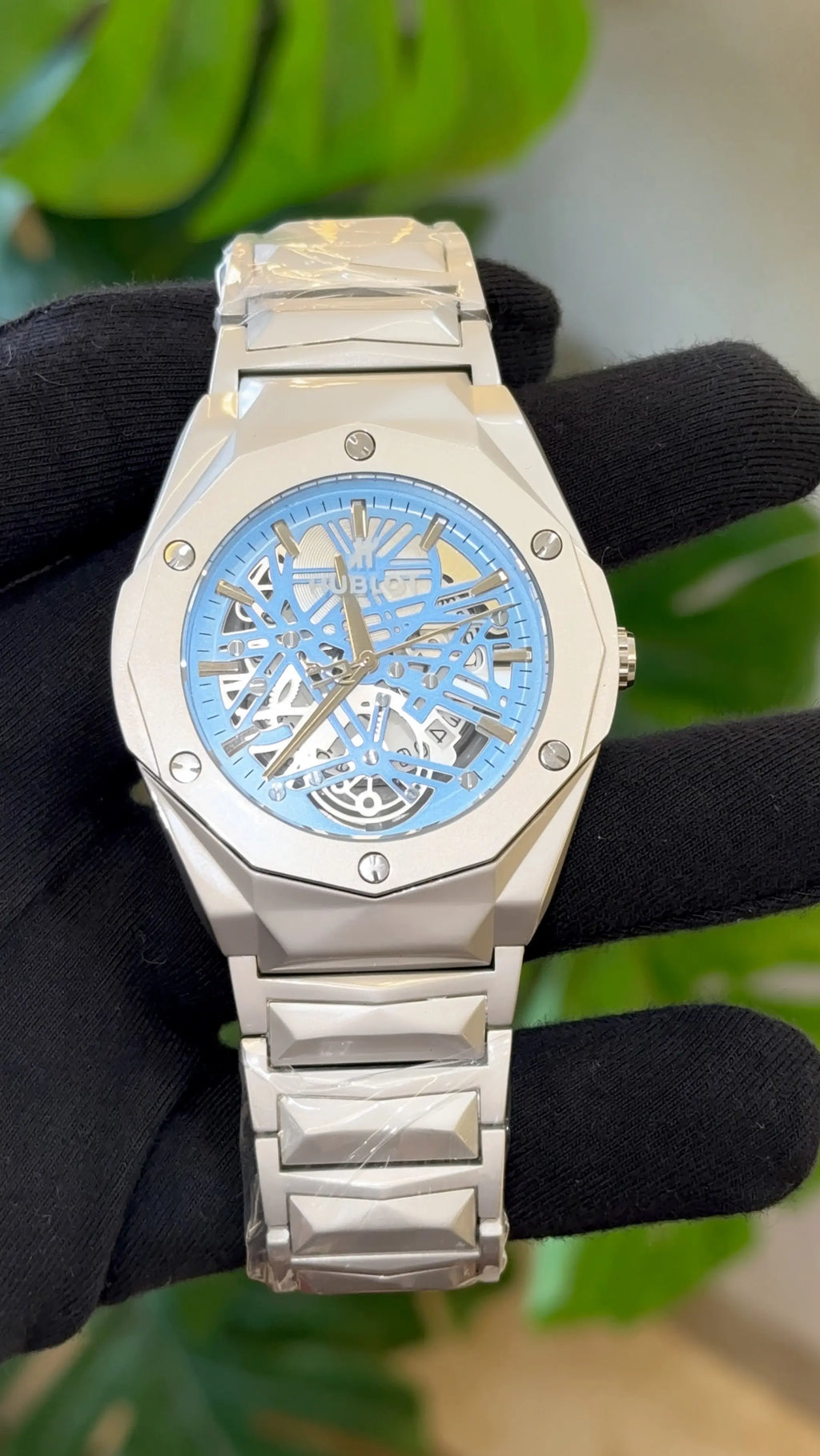HUBLOT Tourbillon diamond cut chain