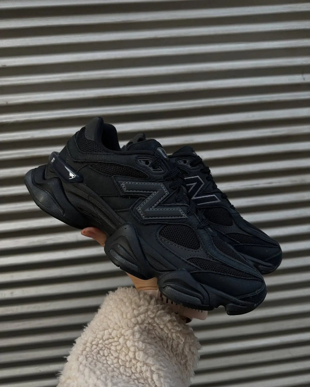 New Balance 9060 Triple Black UA