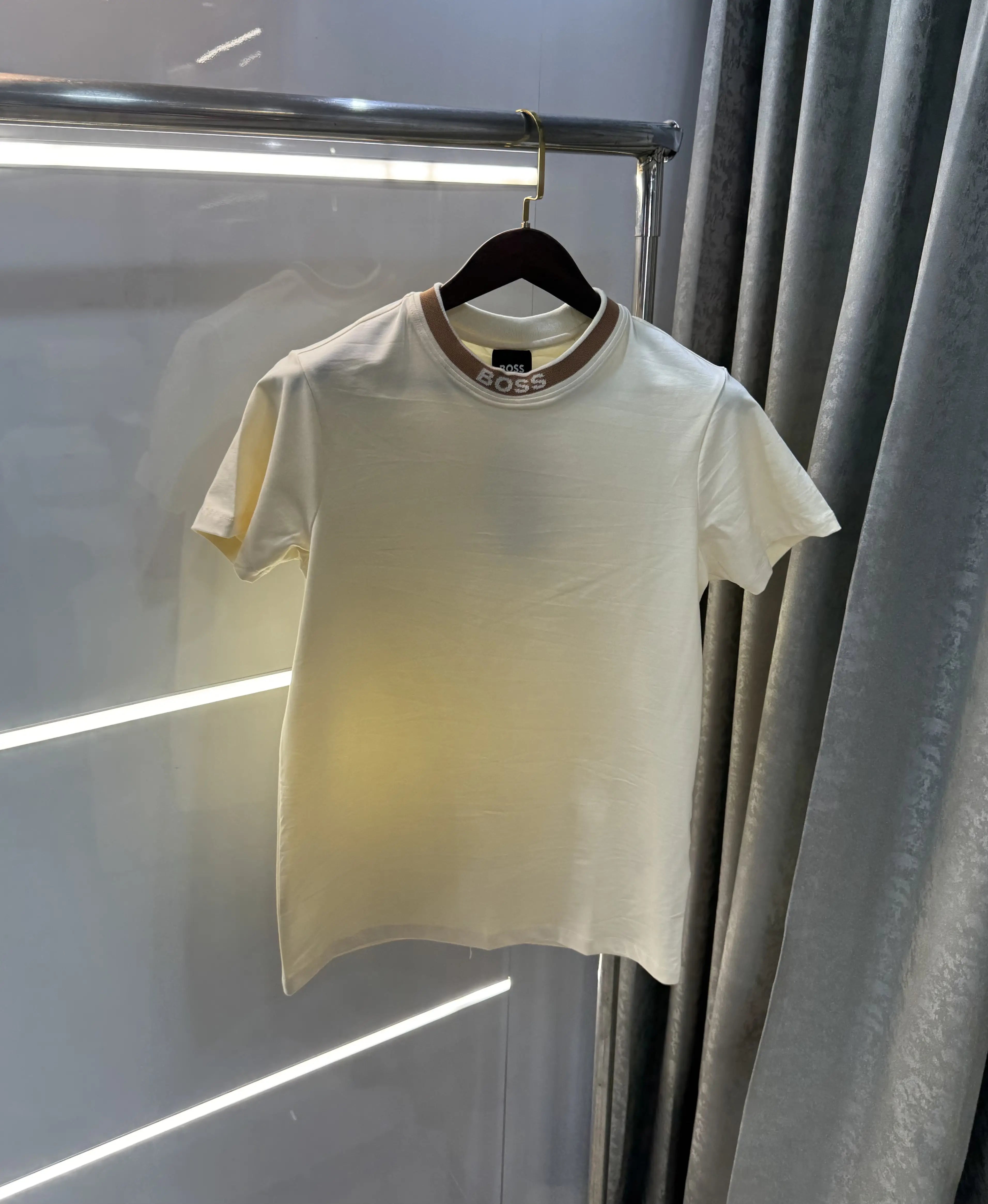 Hugo Boss Cream Premium Classic T-Shirt Secondary image