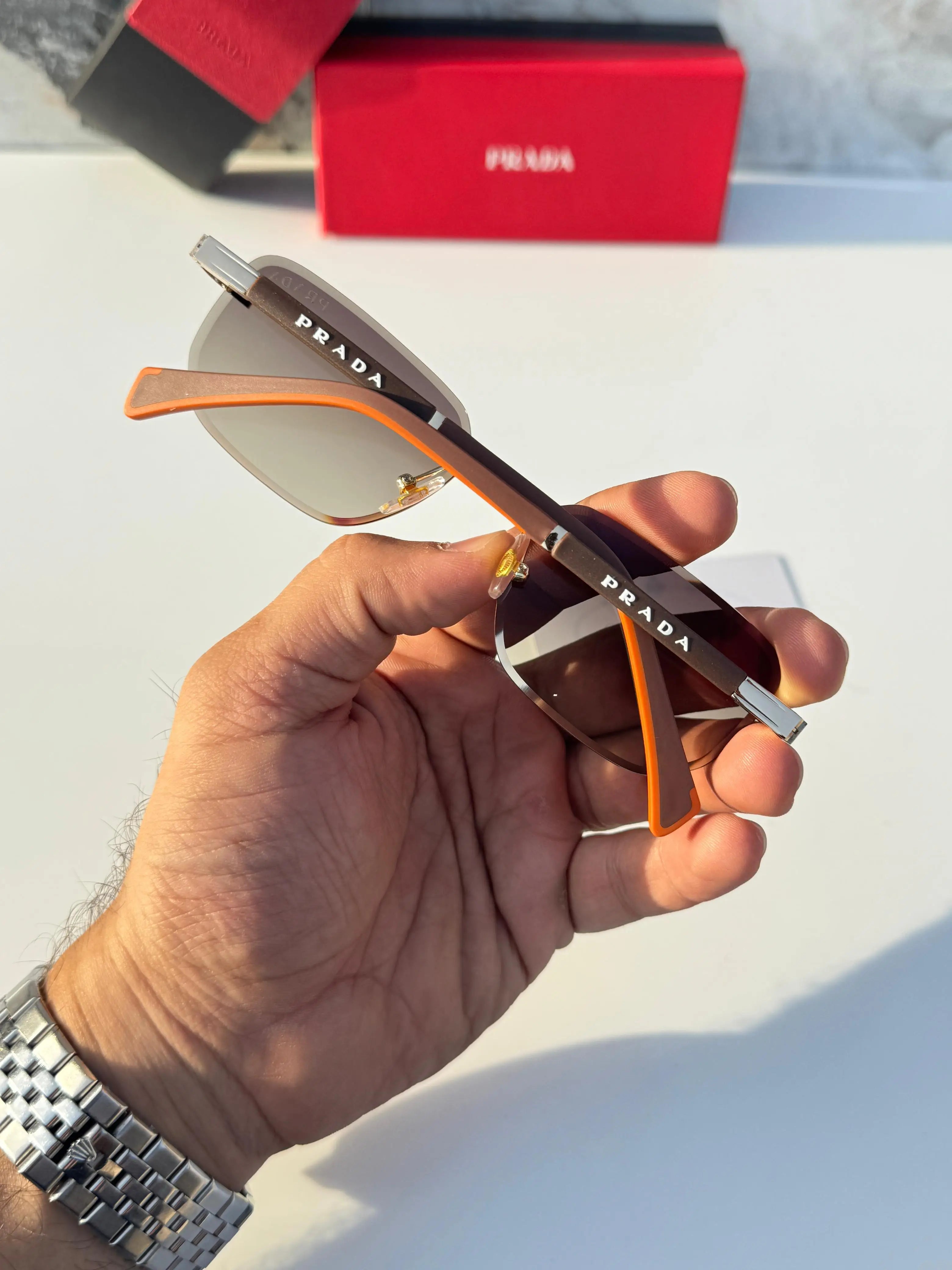 Prada_122_gold_brown
