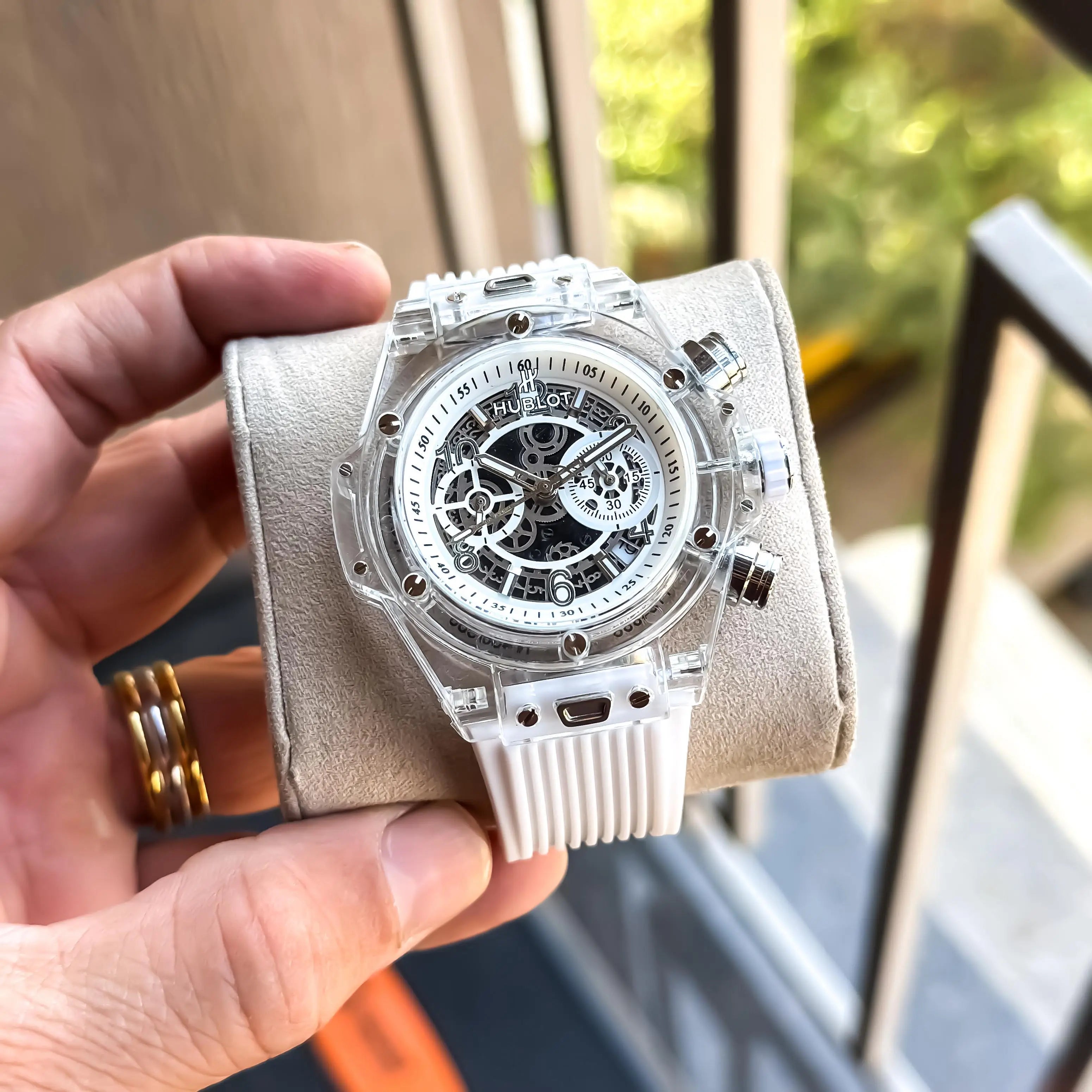 HUBLOT_CHRONOGRAPH_WHITE