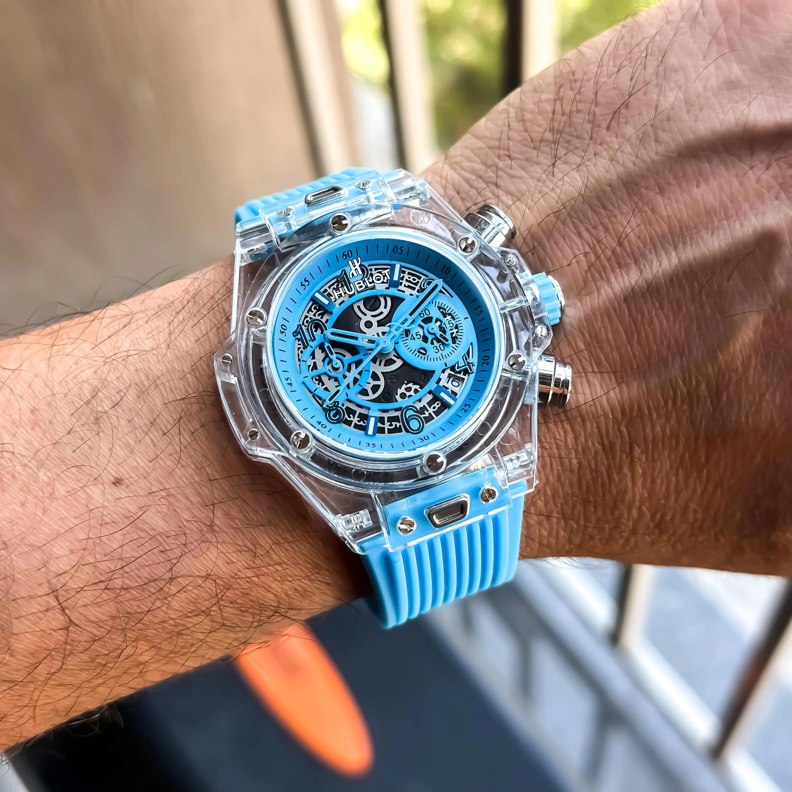HUBLOT_CHRONOGRAPH_SKY_BLUE