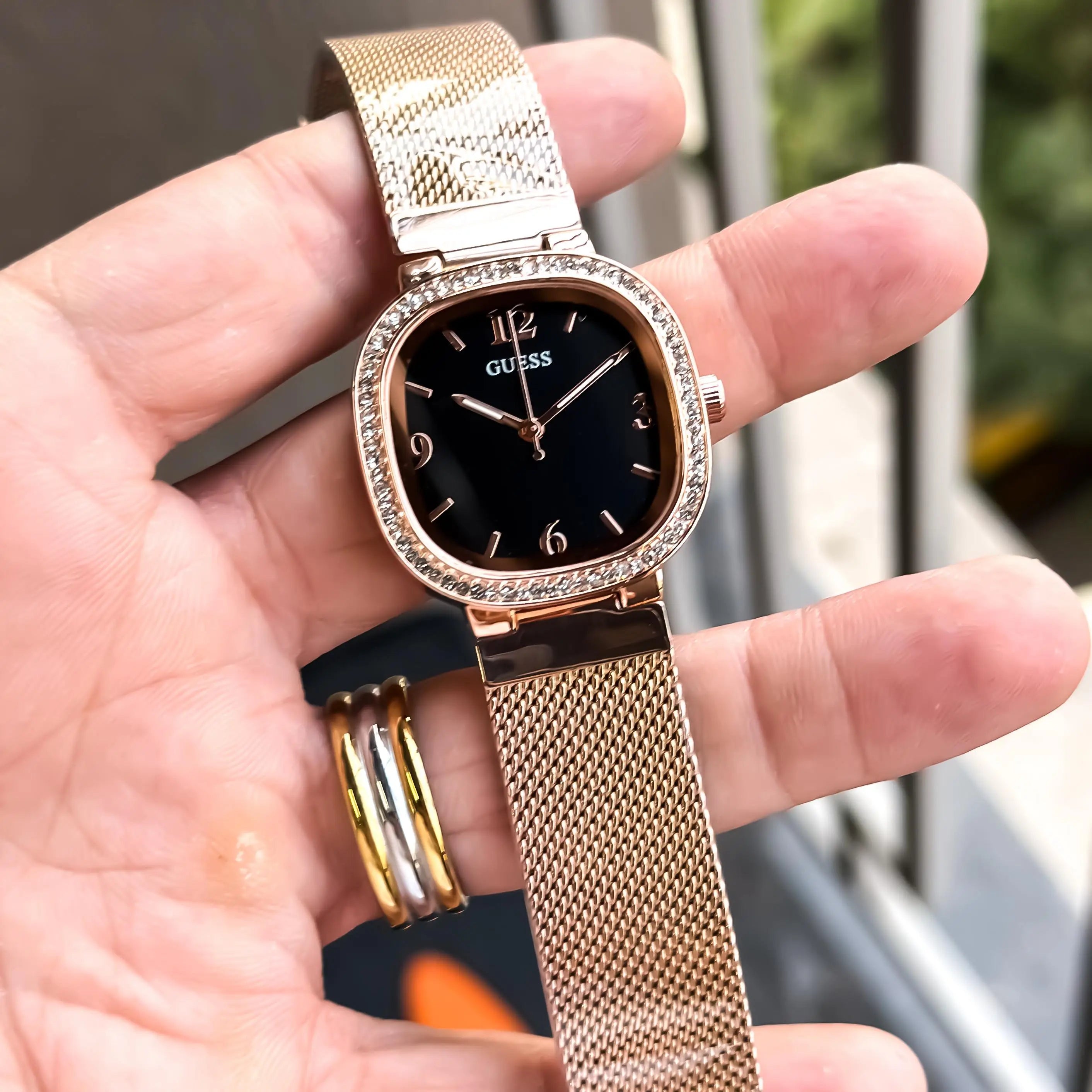 GUESS_LADIES_ROSE_BLACK