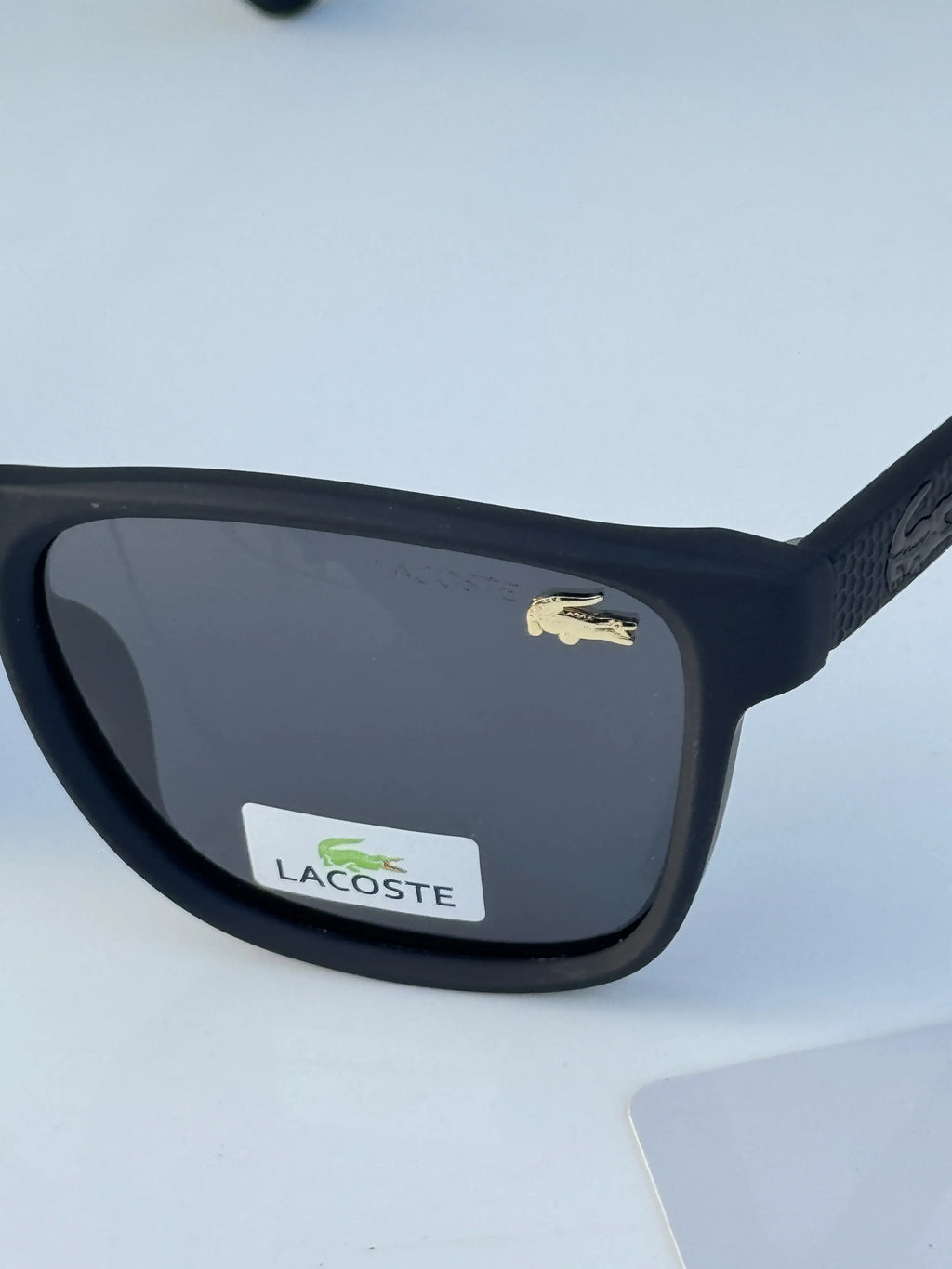 Lacoste_69071_matt_blue