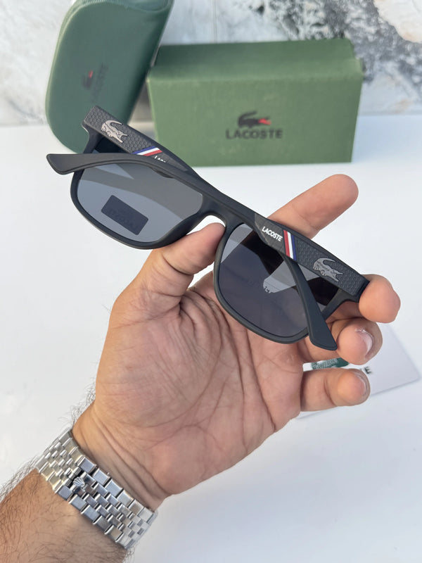 Lacoste_69071_matt_blue