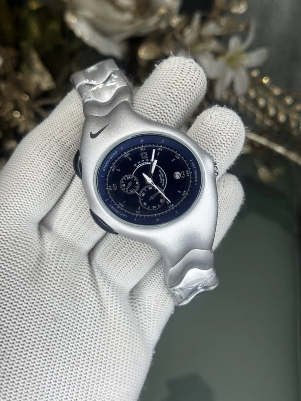 Nik e Silver Blue Metal Premium Watch