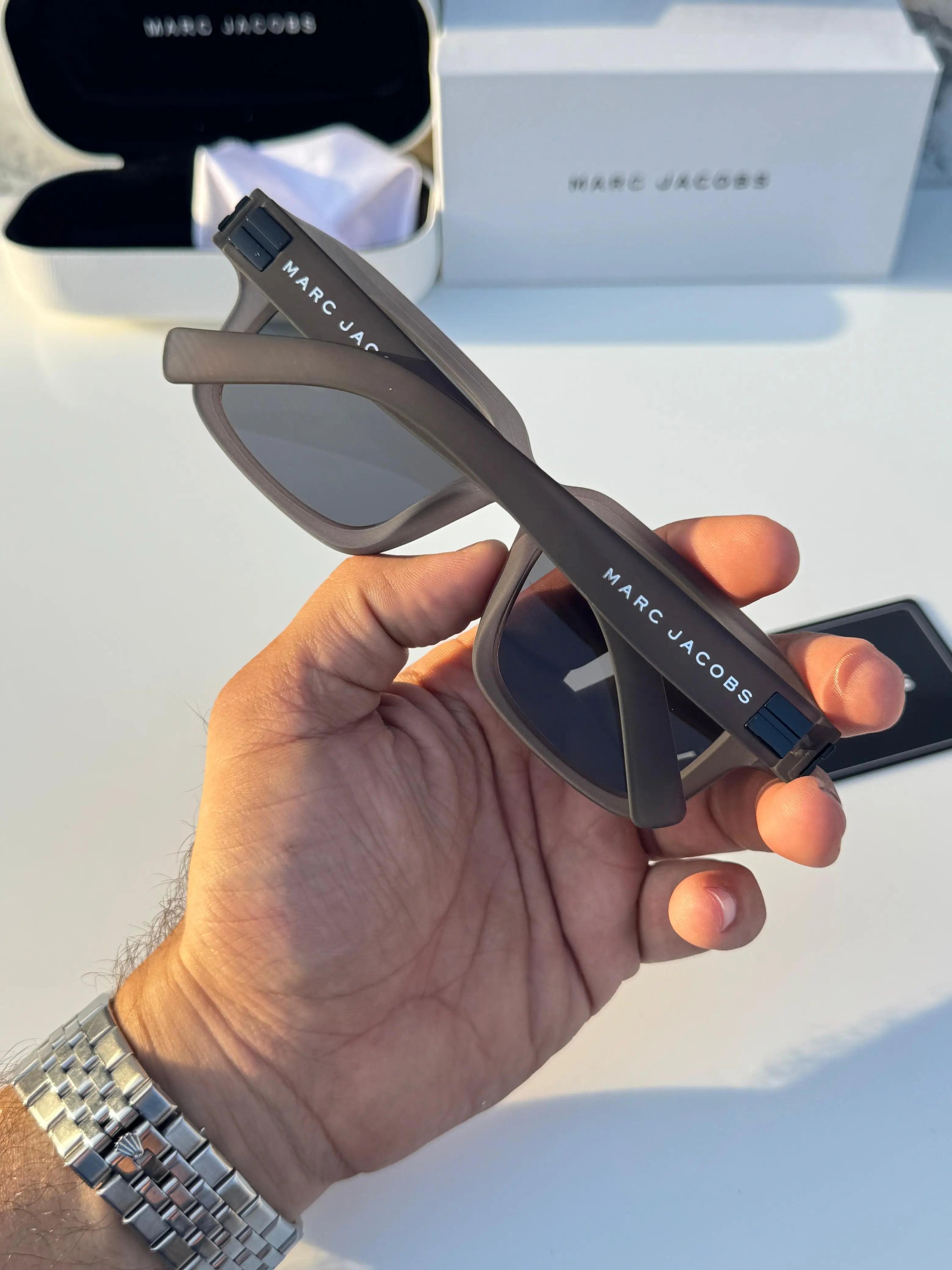 Marc_jacobs_1020_grey