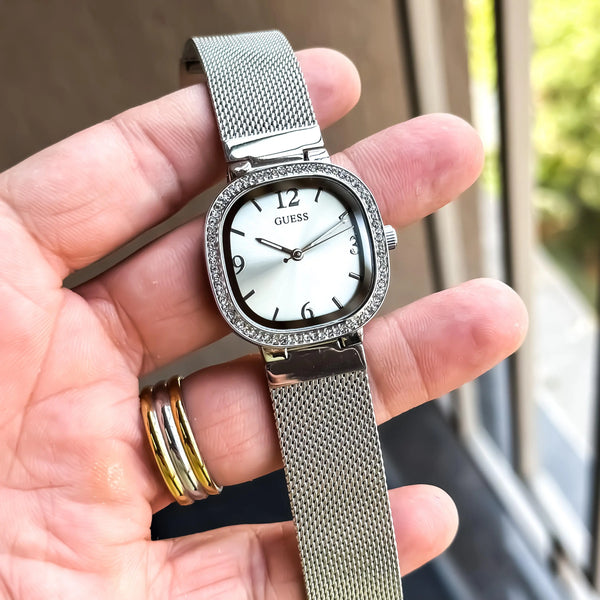 GUESS_SILVER_WHITE