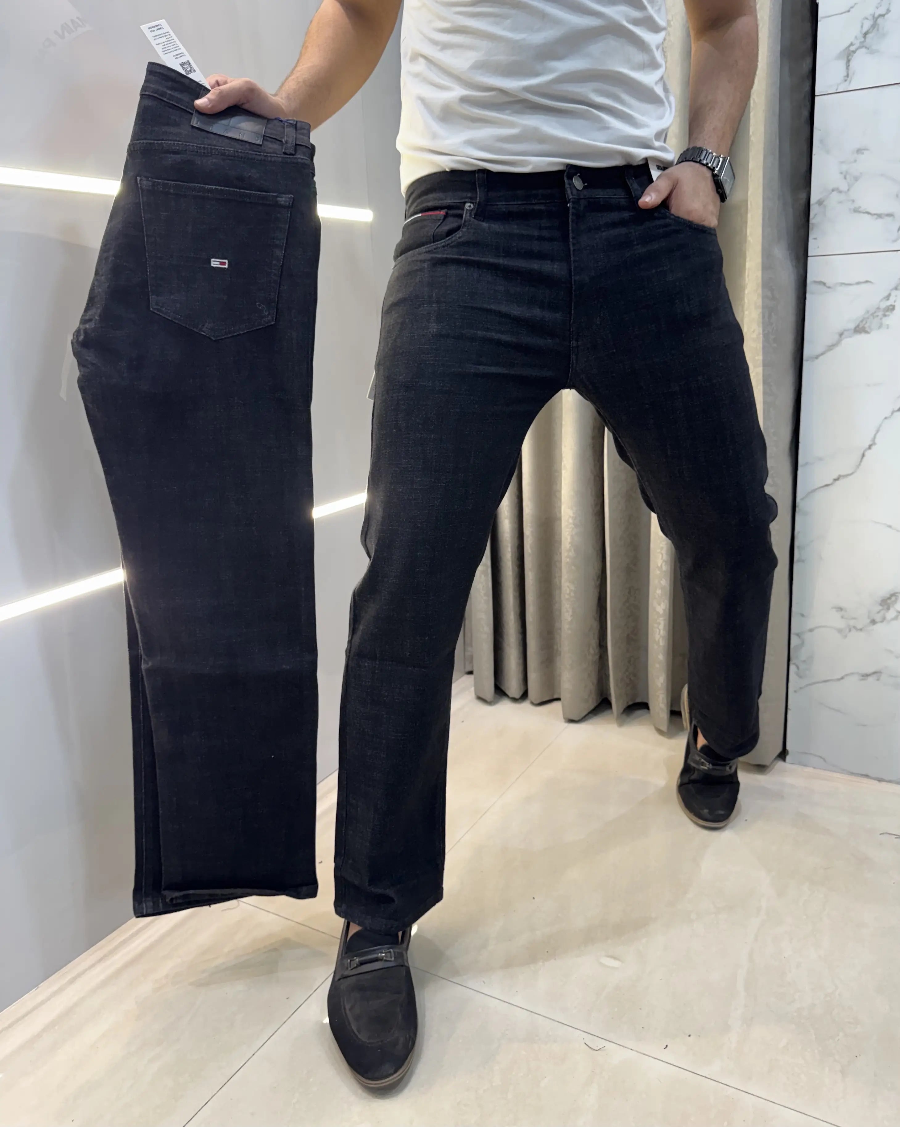 Tommy Hilfiger Carbon Black Classic Premium Denim Secondary image