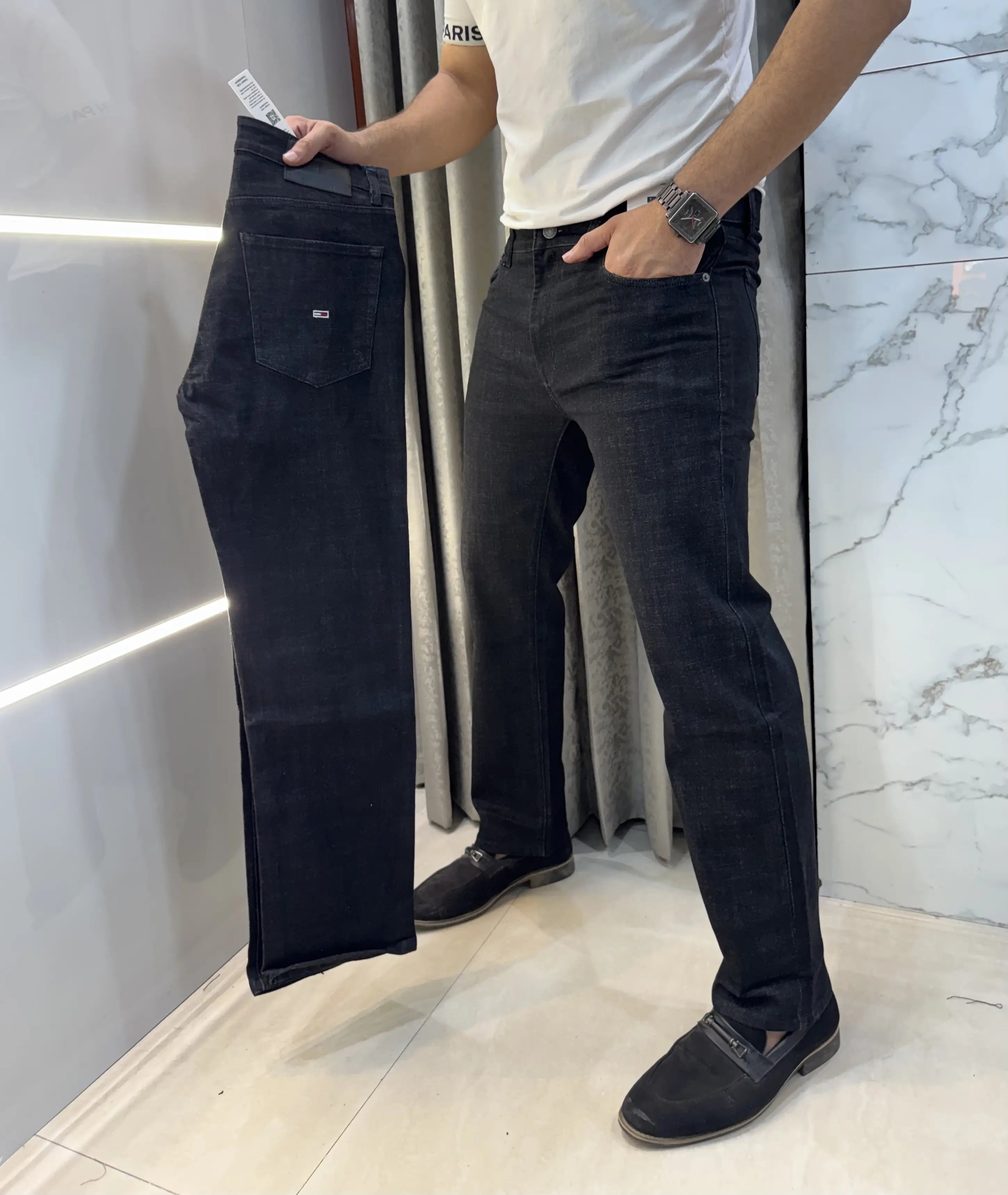 Tommy Hilfiger Carbon Black Classic Premium Denim