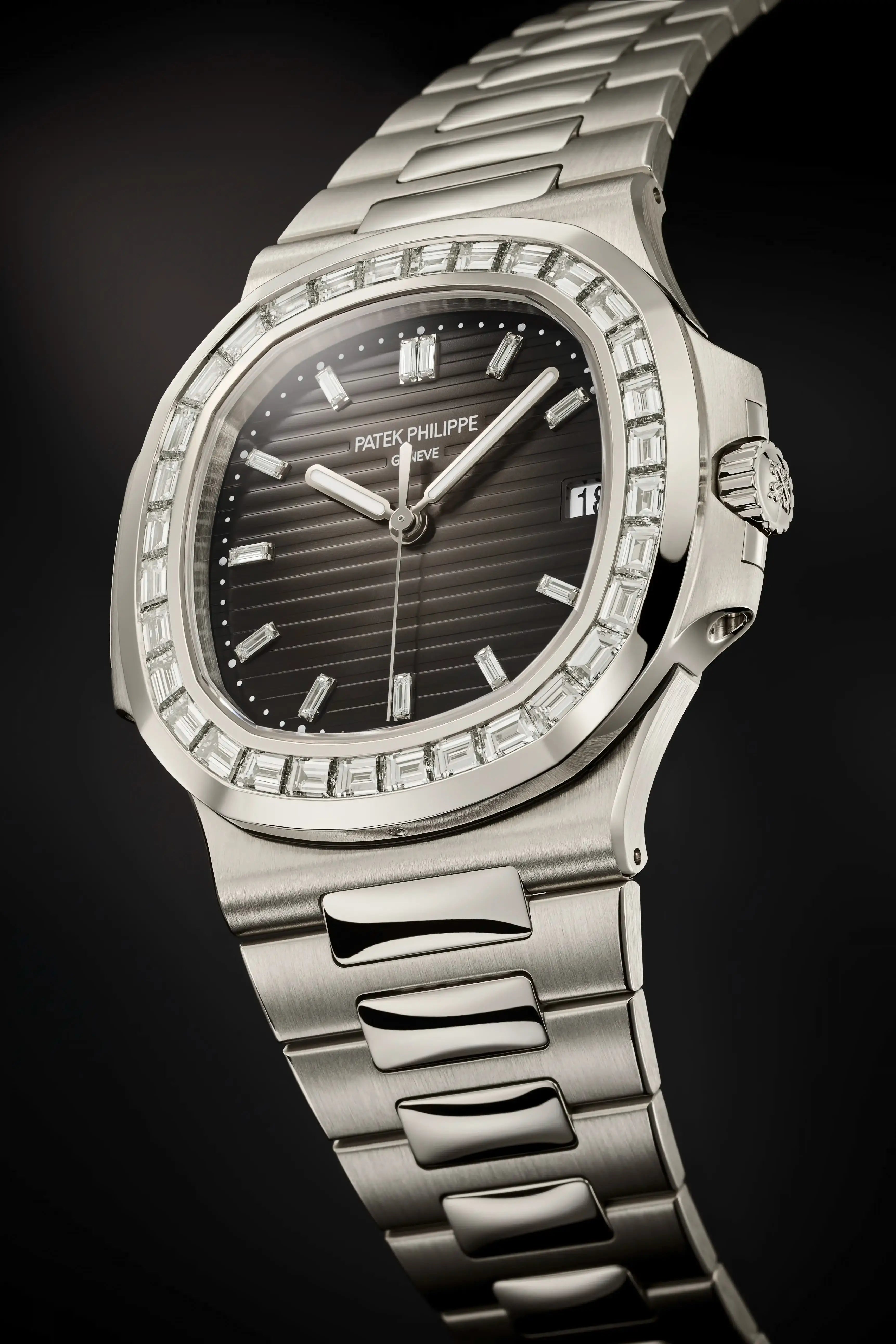 Patek Philippe Nautilus Diamond Bazel