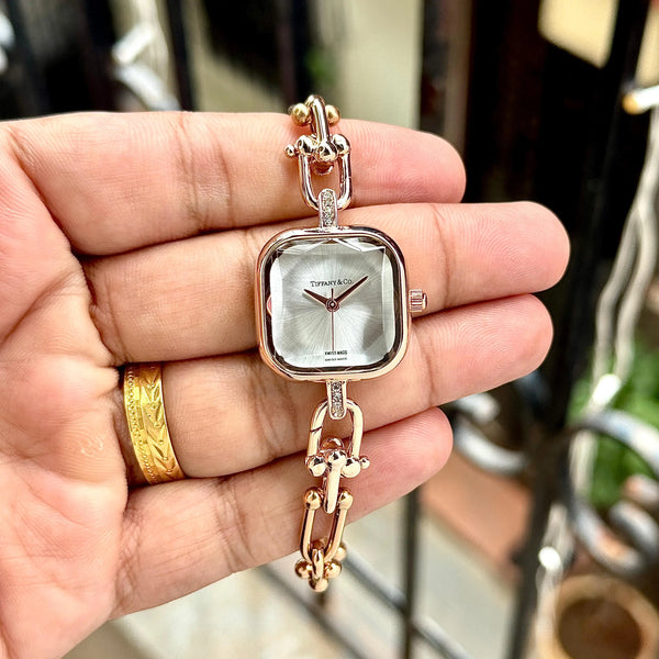 TIFFANY_LADIES_ROSE_WHITE