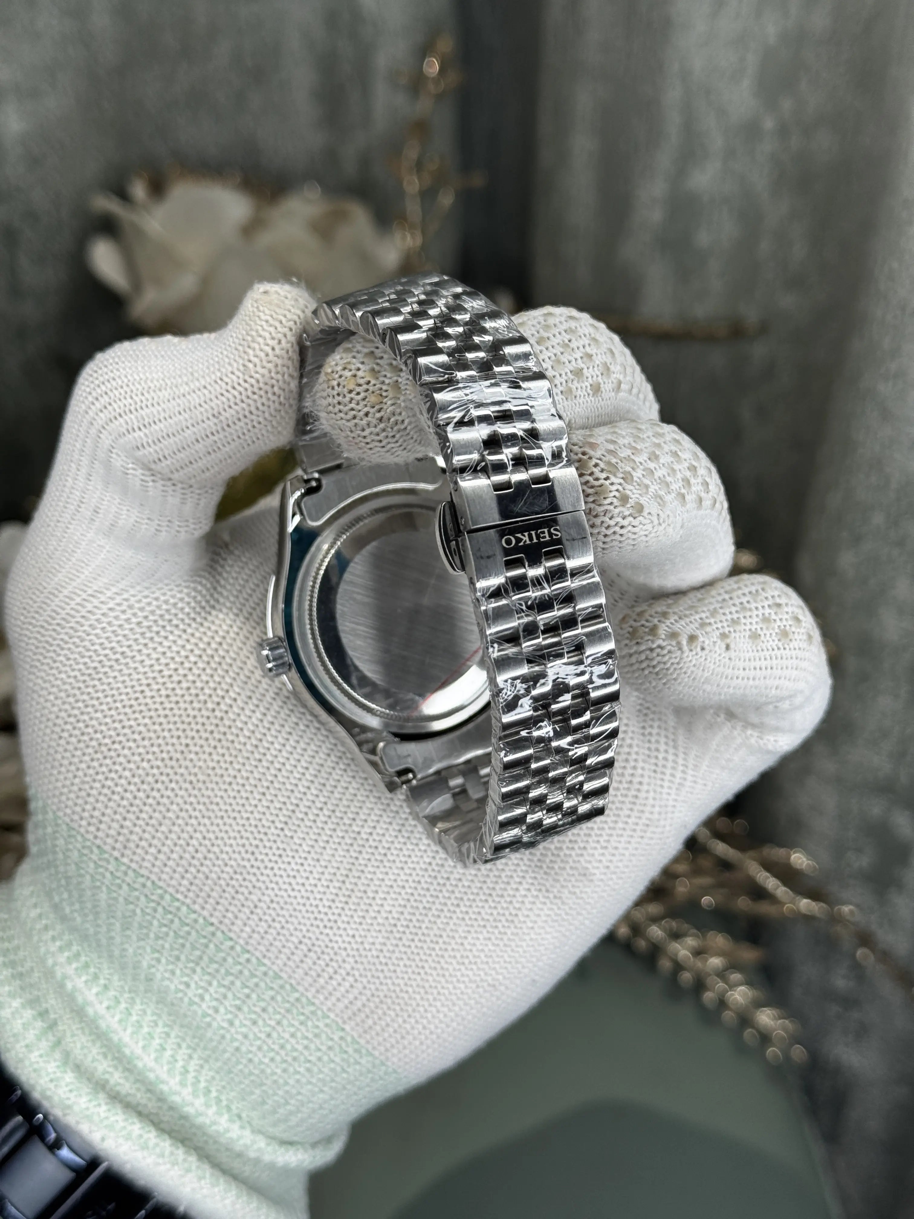 Seiko Datejust Silver Olive Arabic Dial Premium Watch