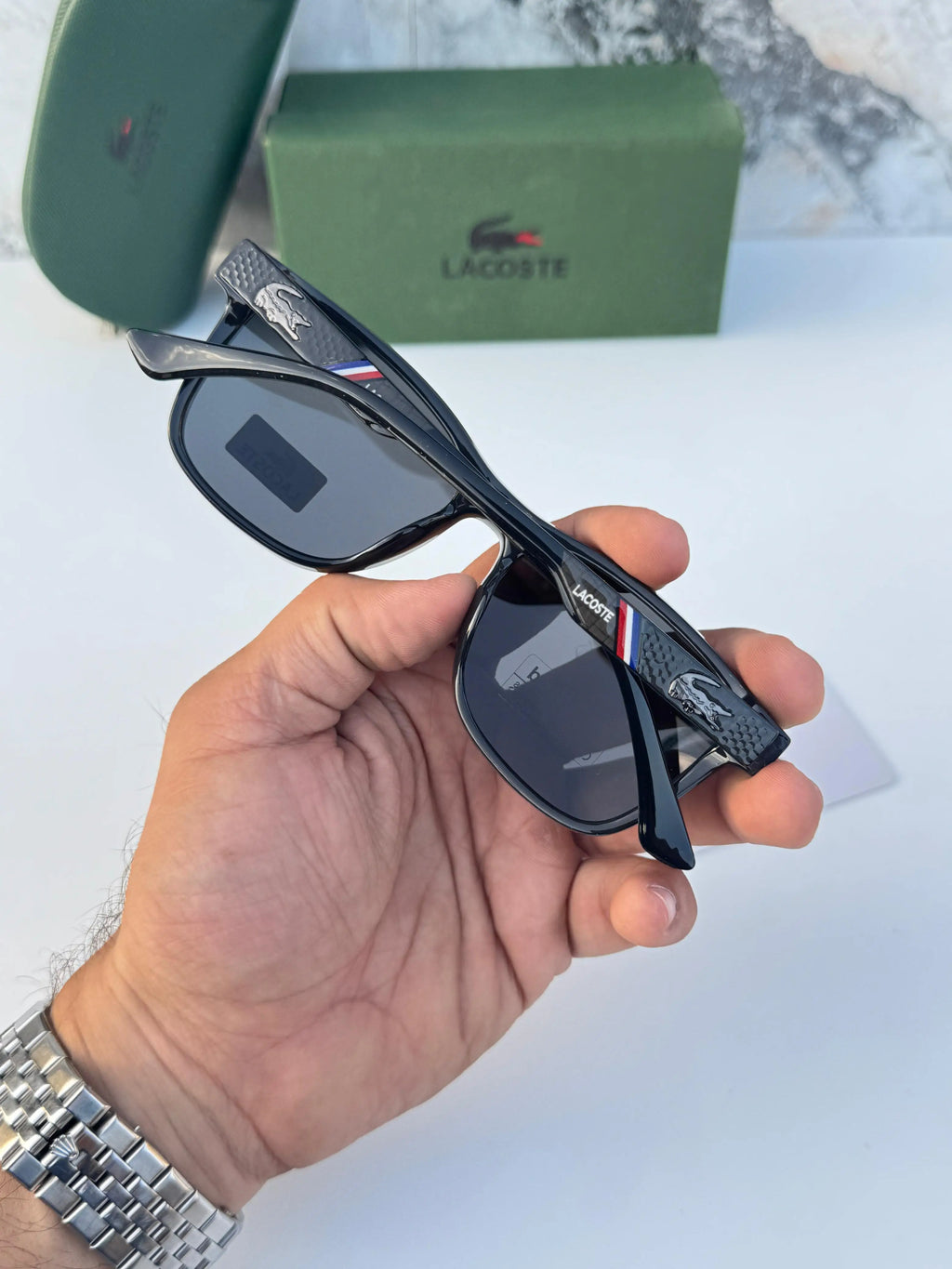 Lacoste_69071_Glossy_Black