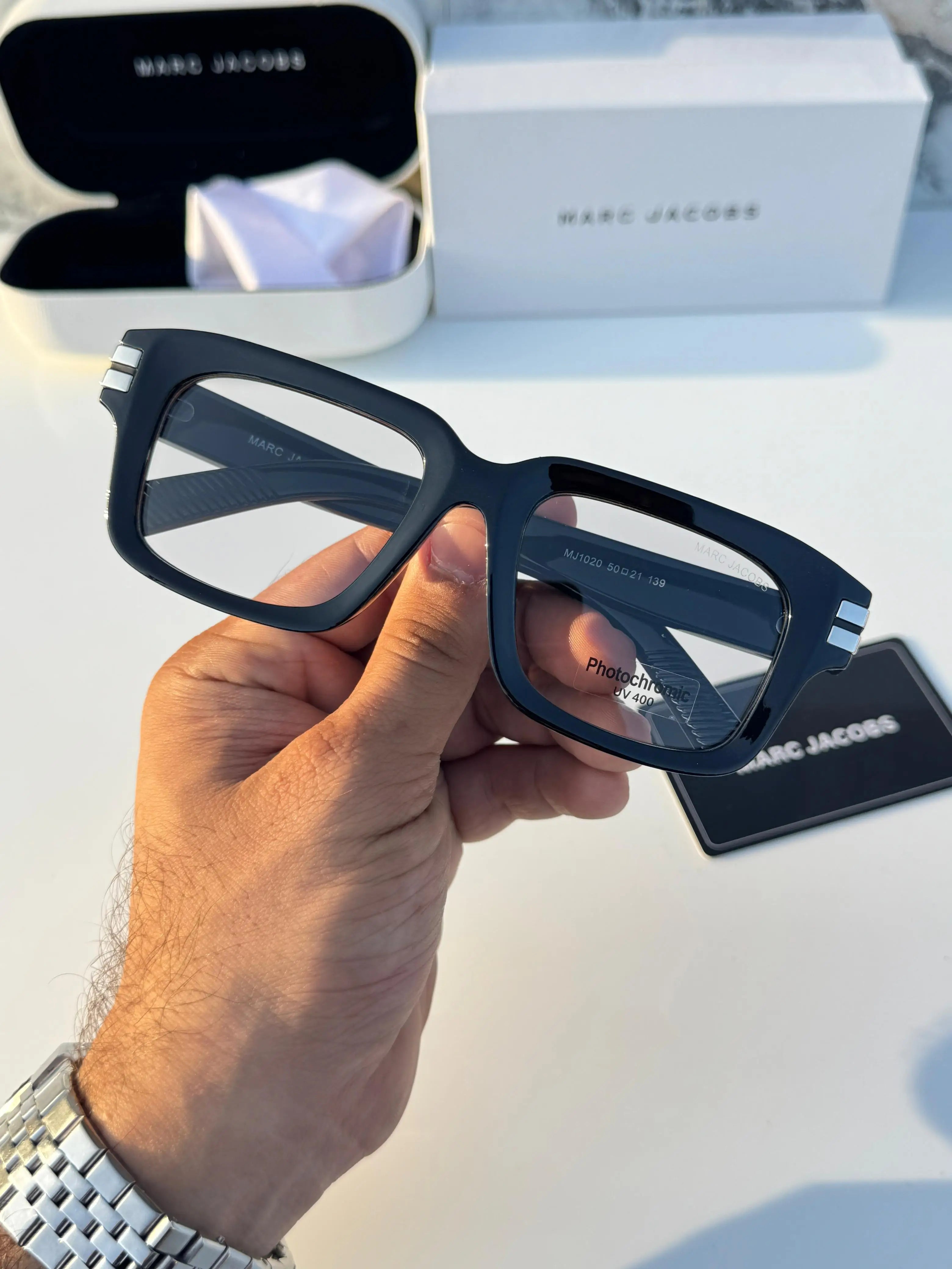 Marc_jacobs_1020_black_silver_Plano
