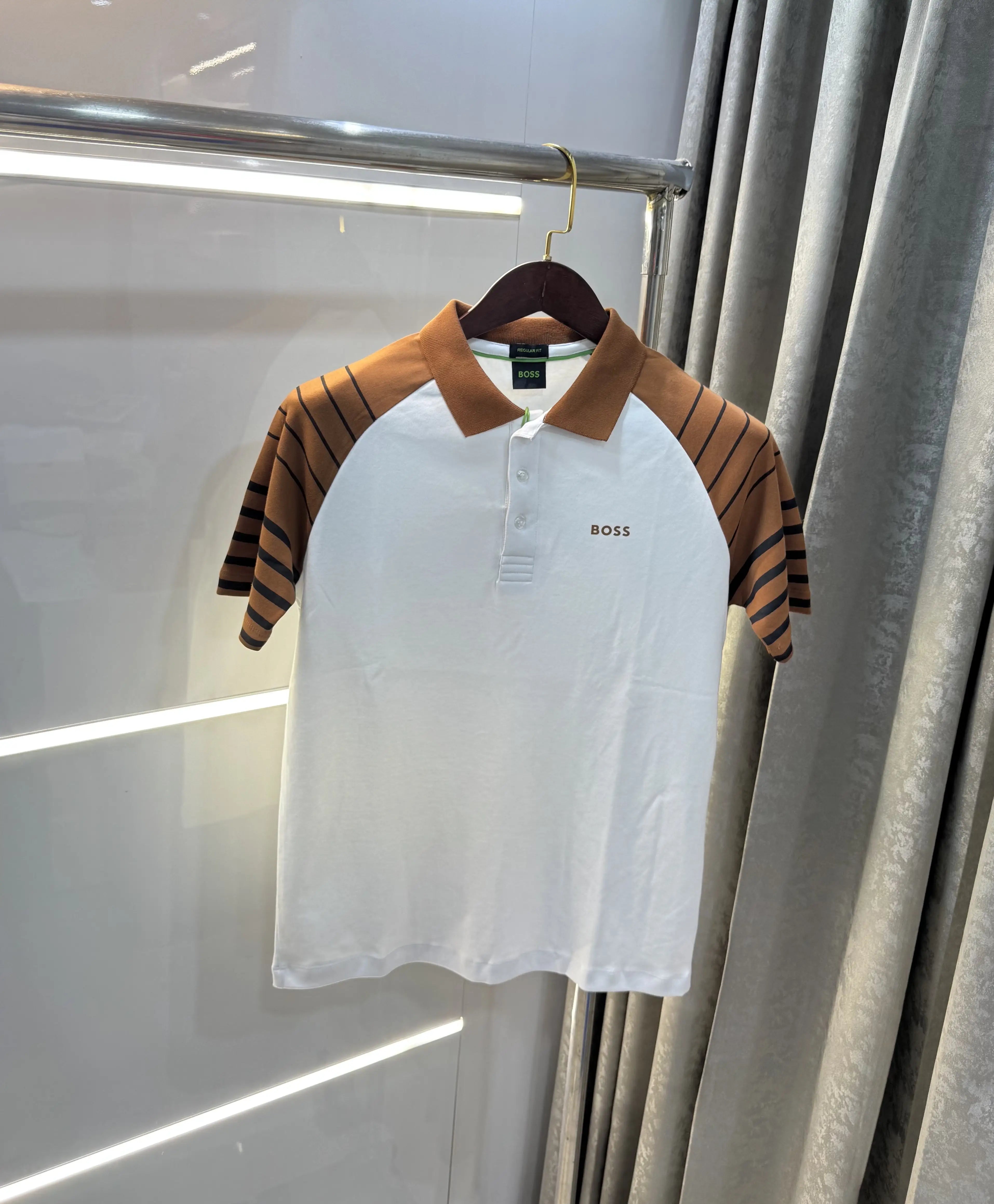 Hugo  Boss White Premium Polo T-shirt Secondary image