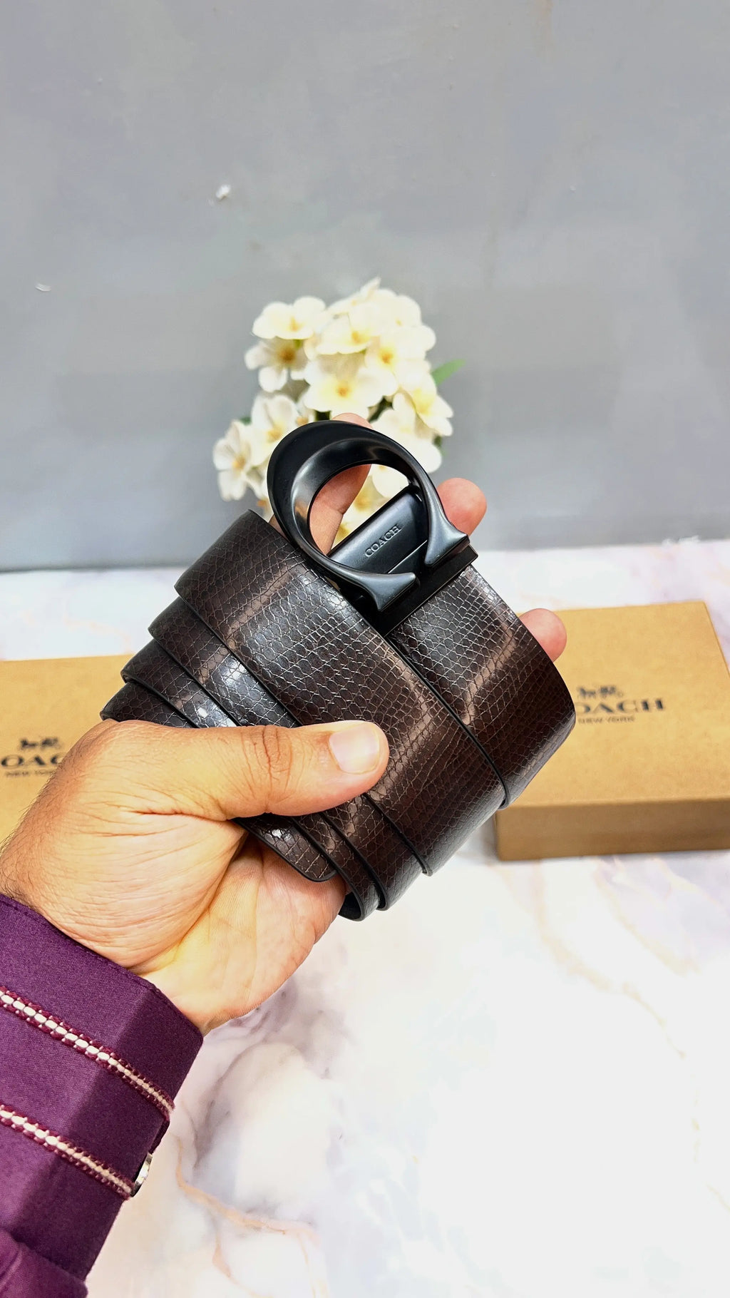 COACH PREMIUM QUALITY IMPORTED REVERSIBLE BELT WITH OG BOX