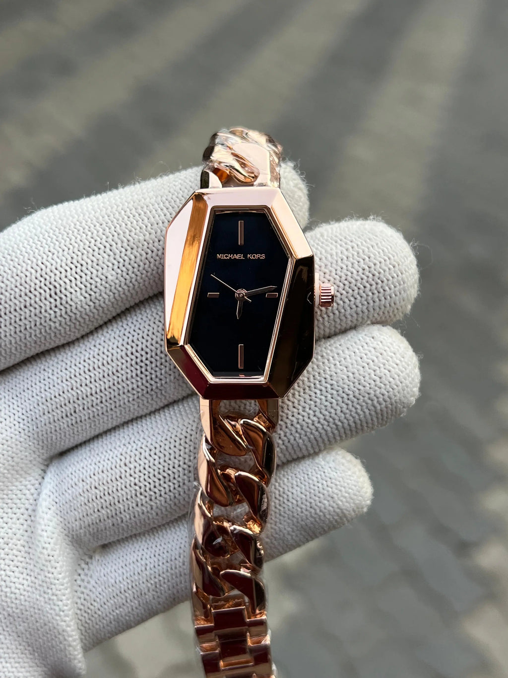 Michae_l Kors Gold Black