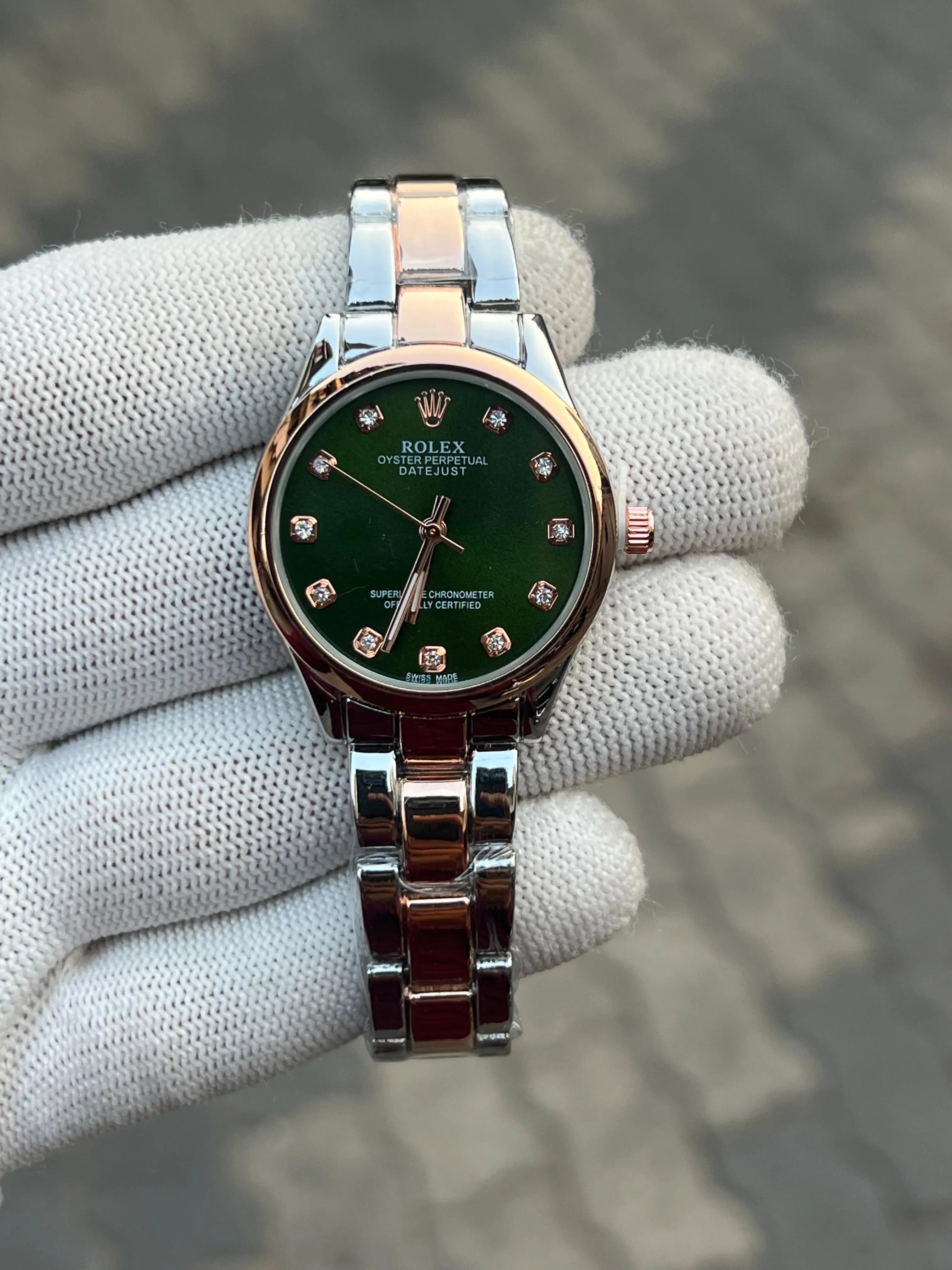 Role_x Two Tone Green