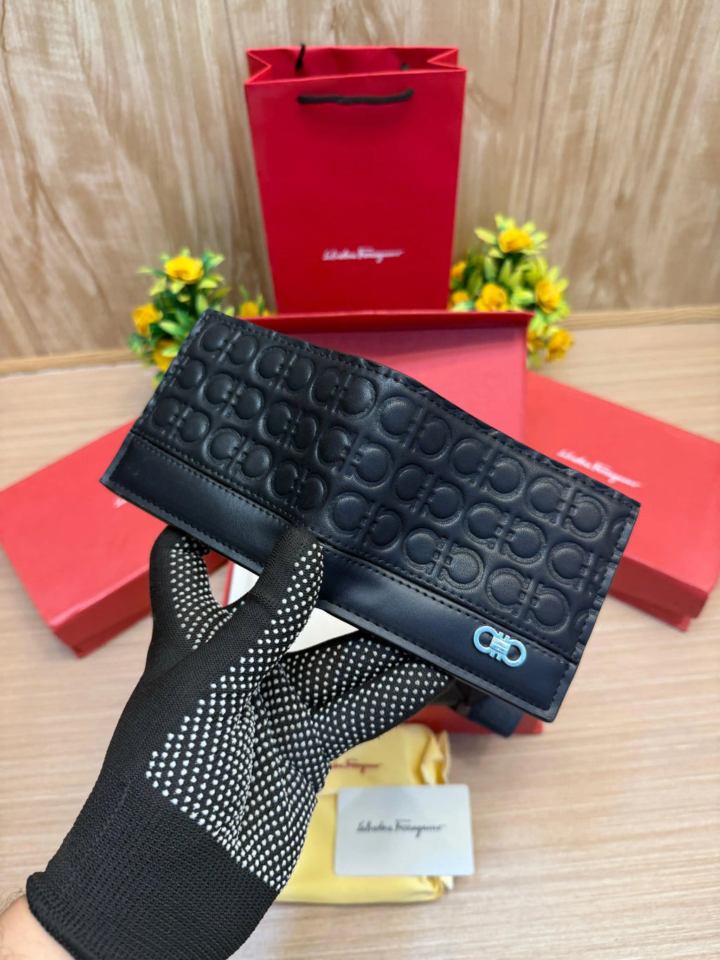 Salvatore_Ferragamo_Premium_Belt_&_wallet_Combo_C454