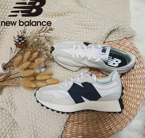 New Balance 327 WHITE BLACK