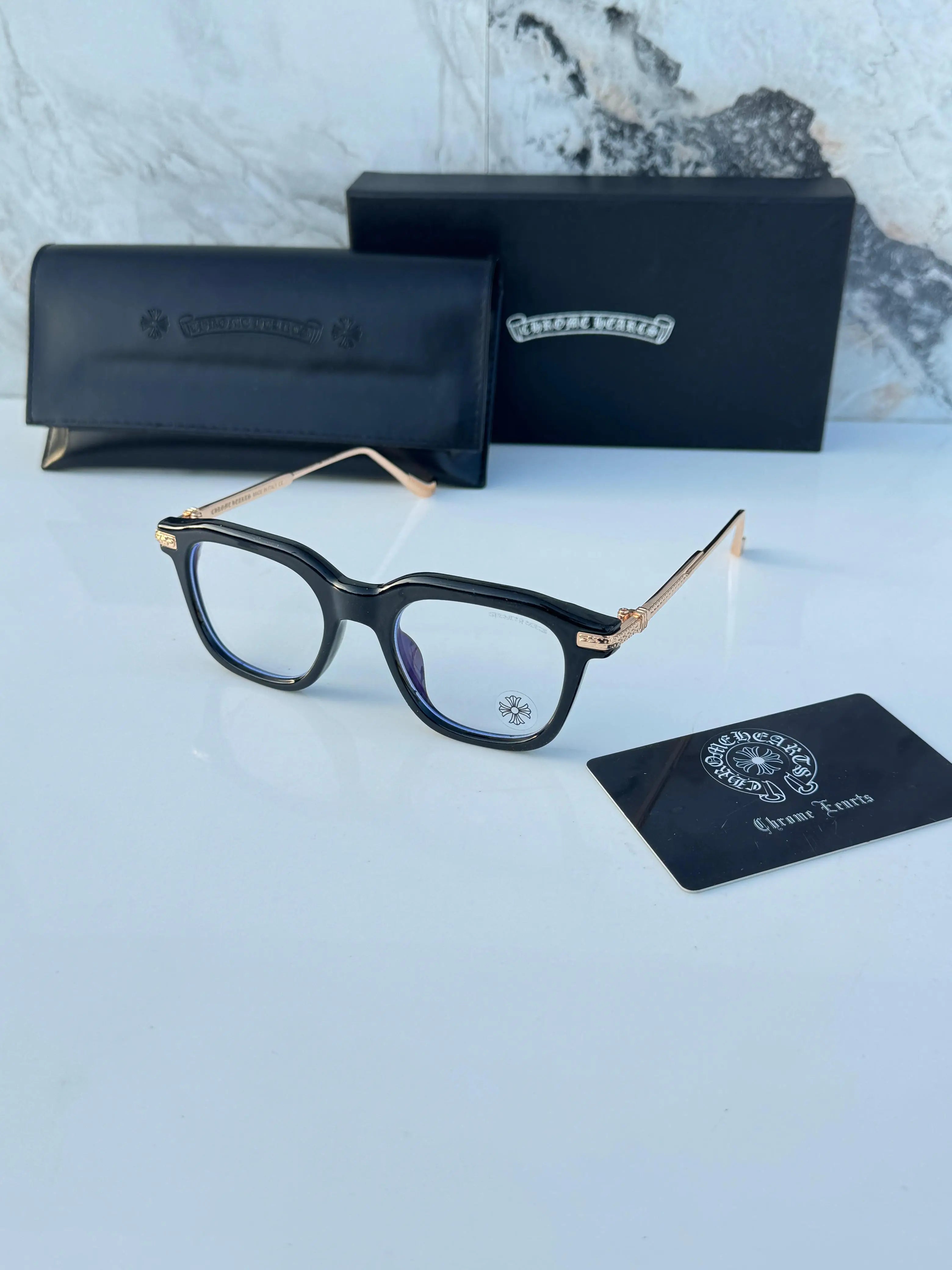 Chrome_heart_988_black_gold_plano