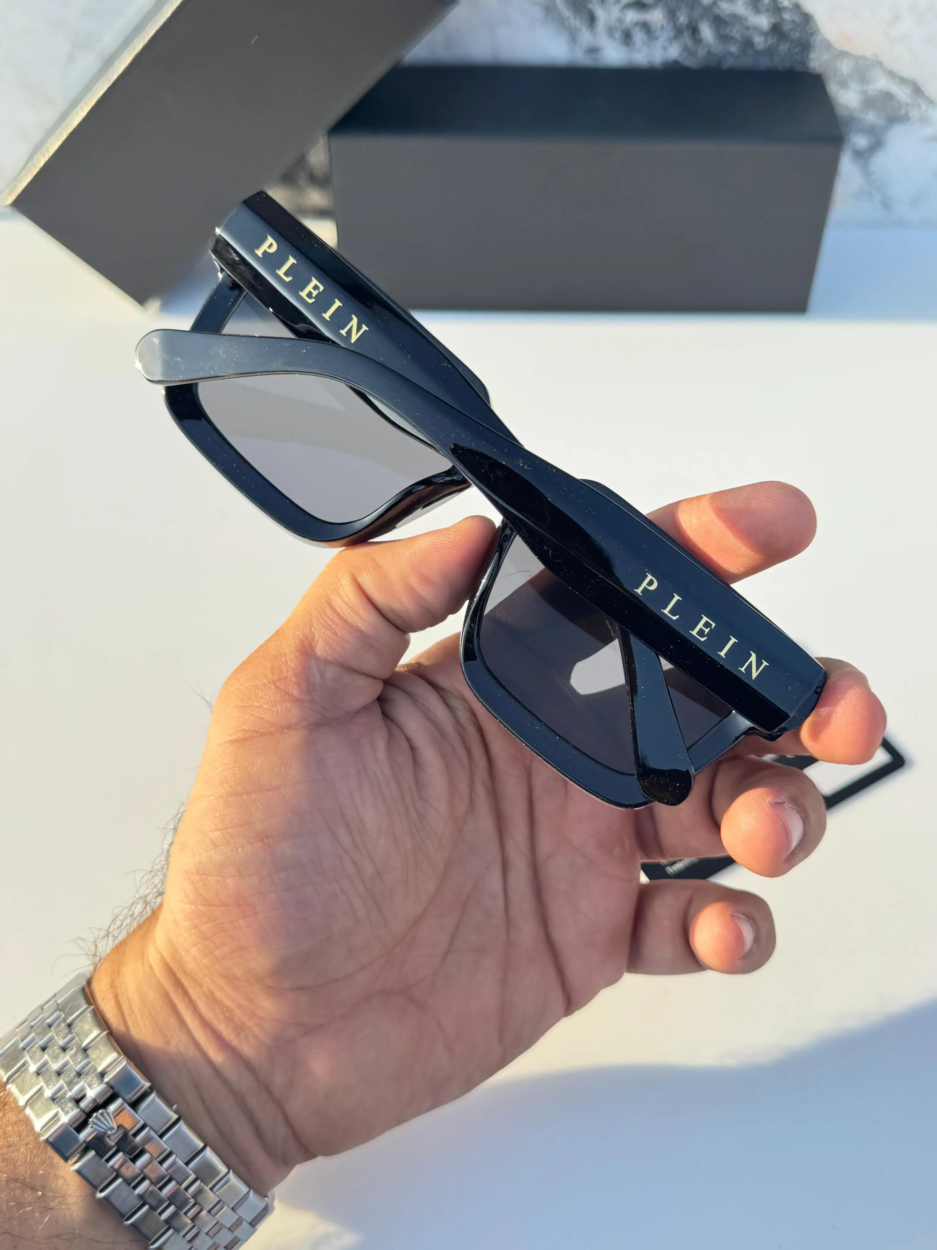 Philip_plein_146_glossy_black