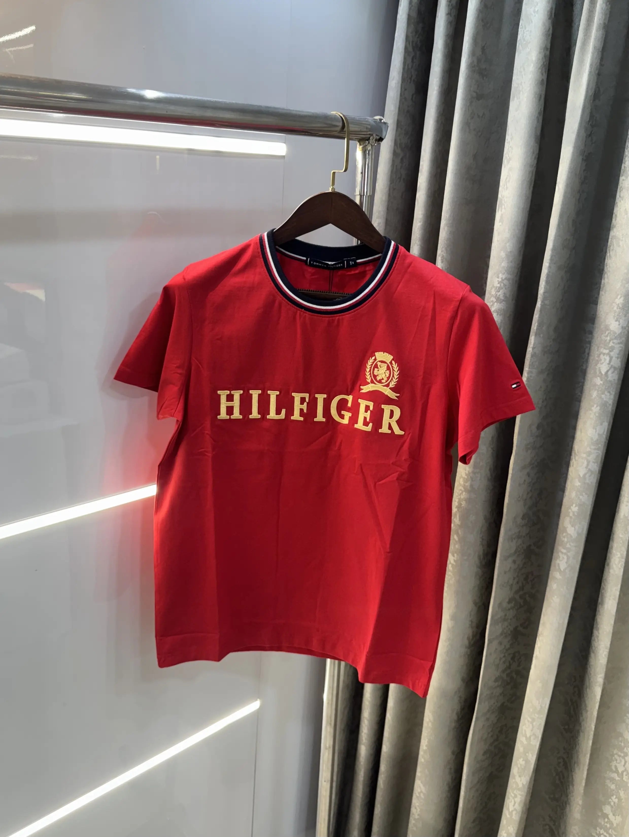 Tommy Hilfiger Red Premium Classic T-Shirt Secondary image