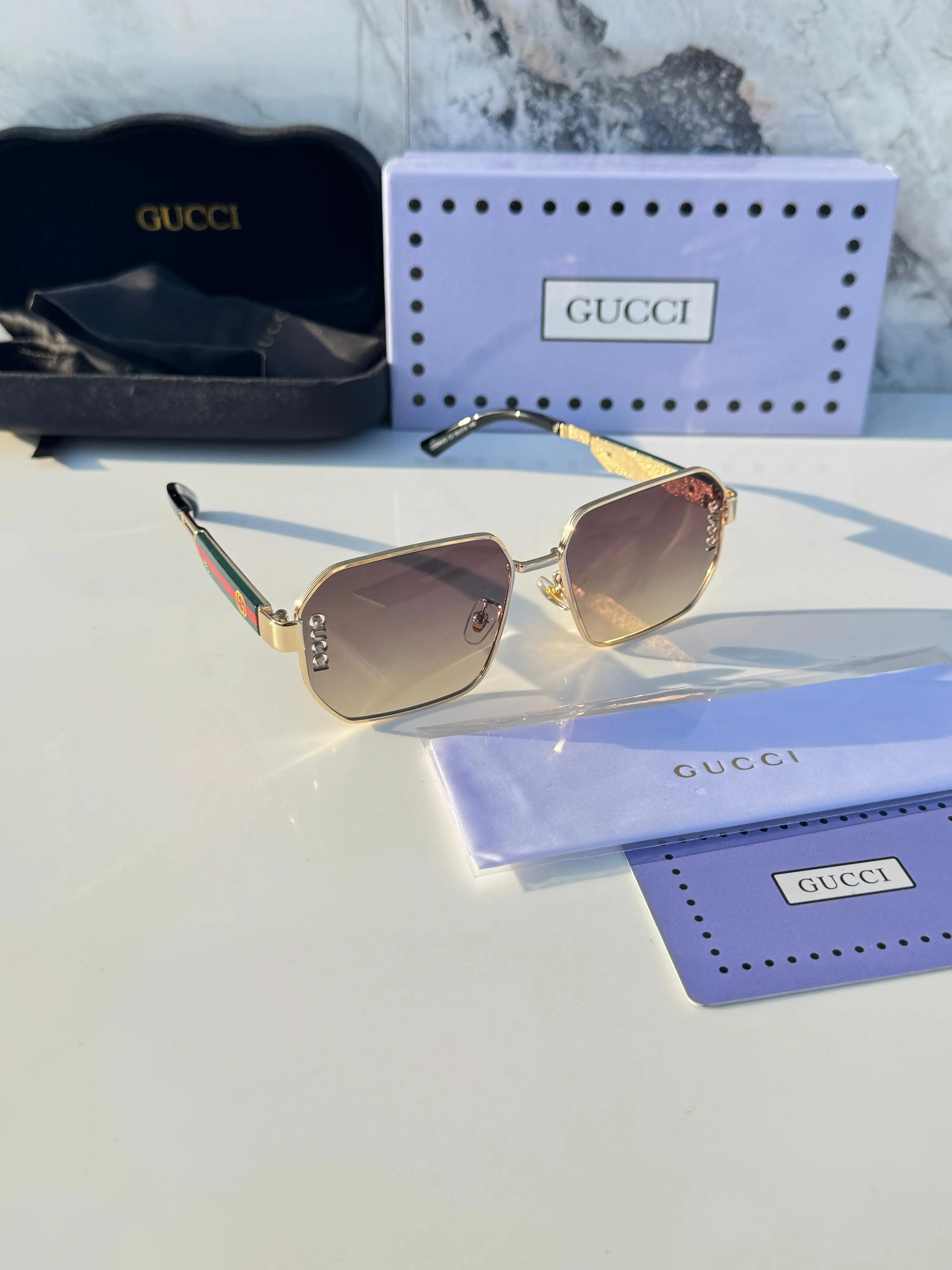 Cartier_343_gold_brown