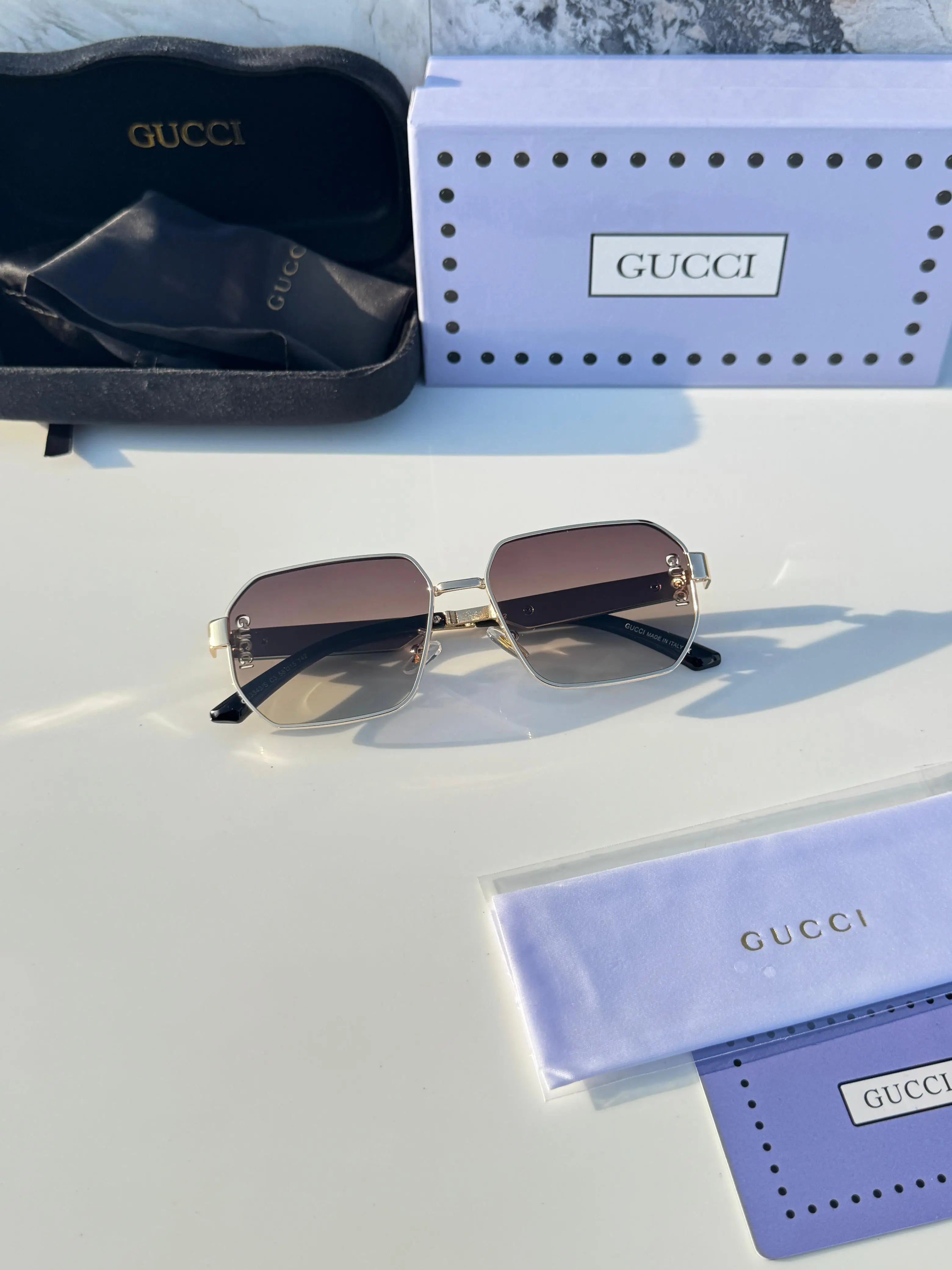 Cartier_343_gold_brown