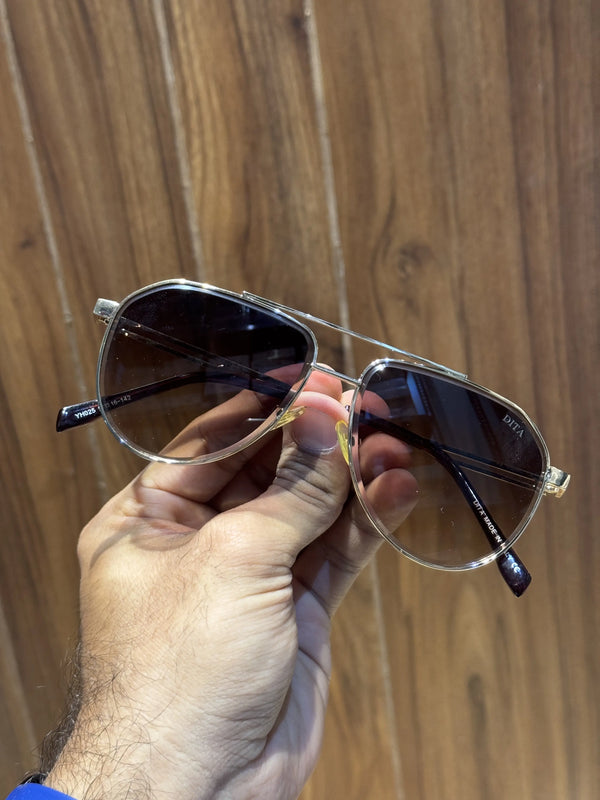 Dita Gold Brown Premium Shades 025