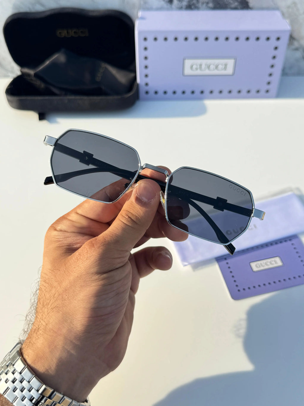 Gucci_312_silver_black