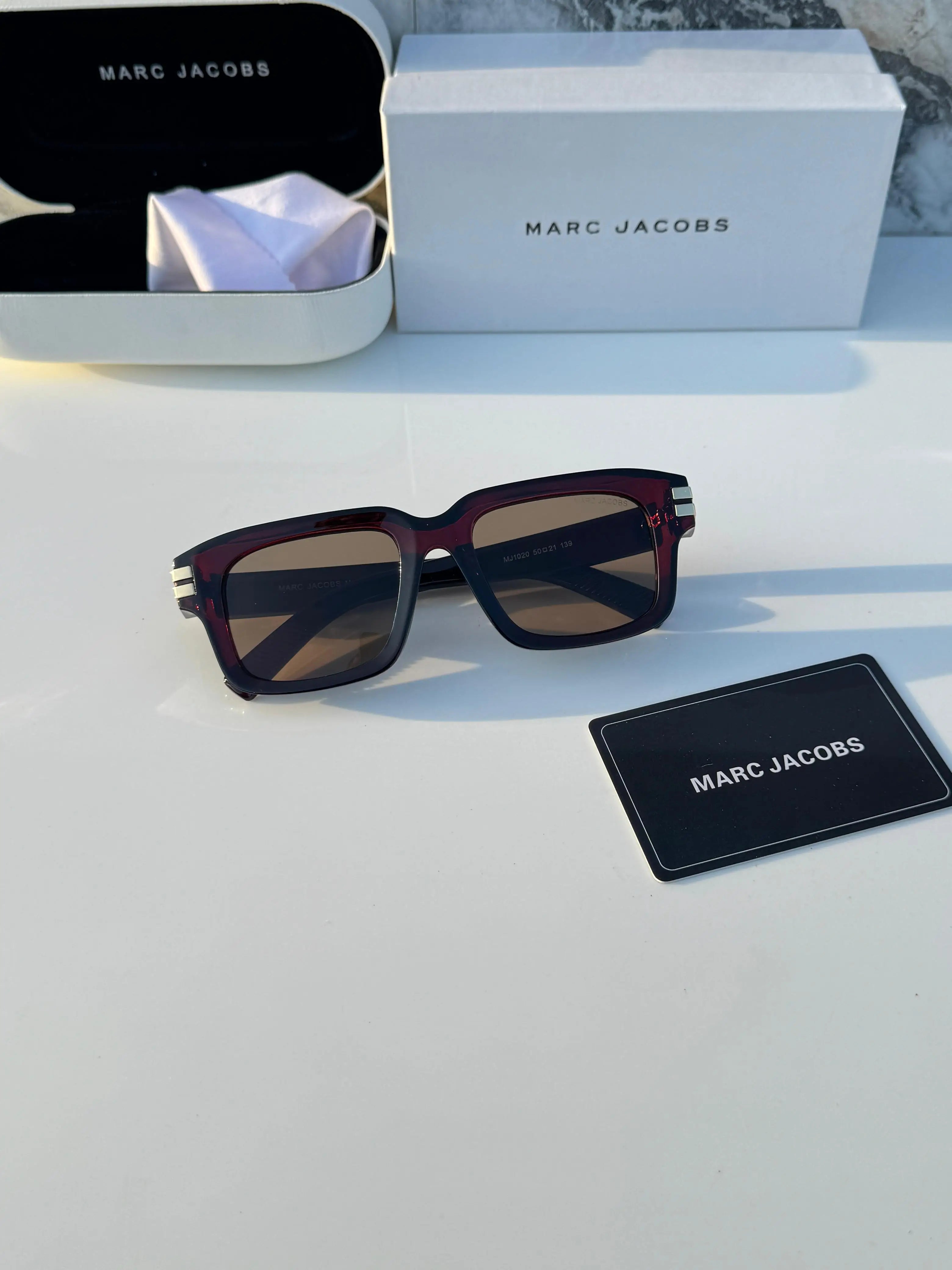 Marc_jacobs_1020_brown