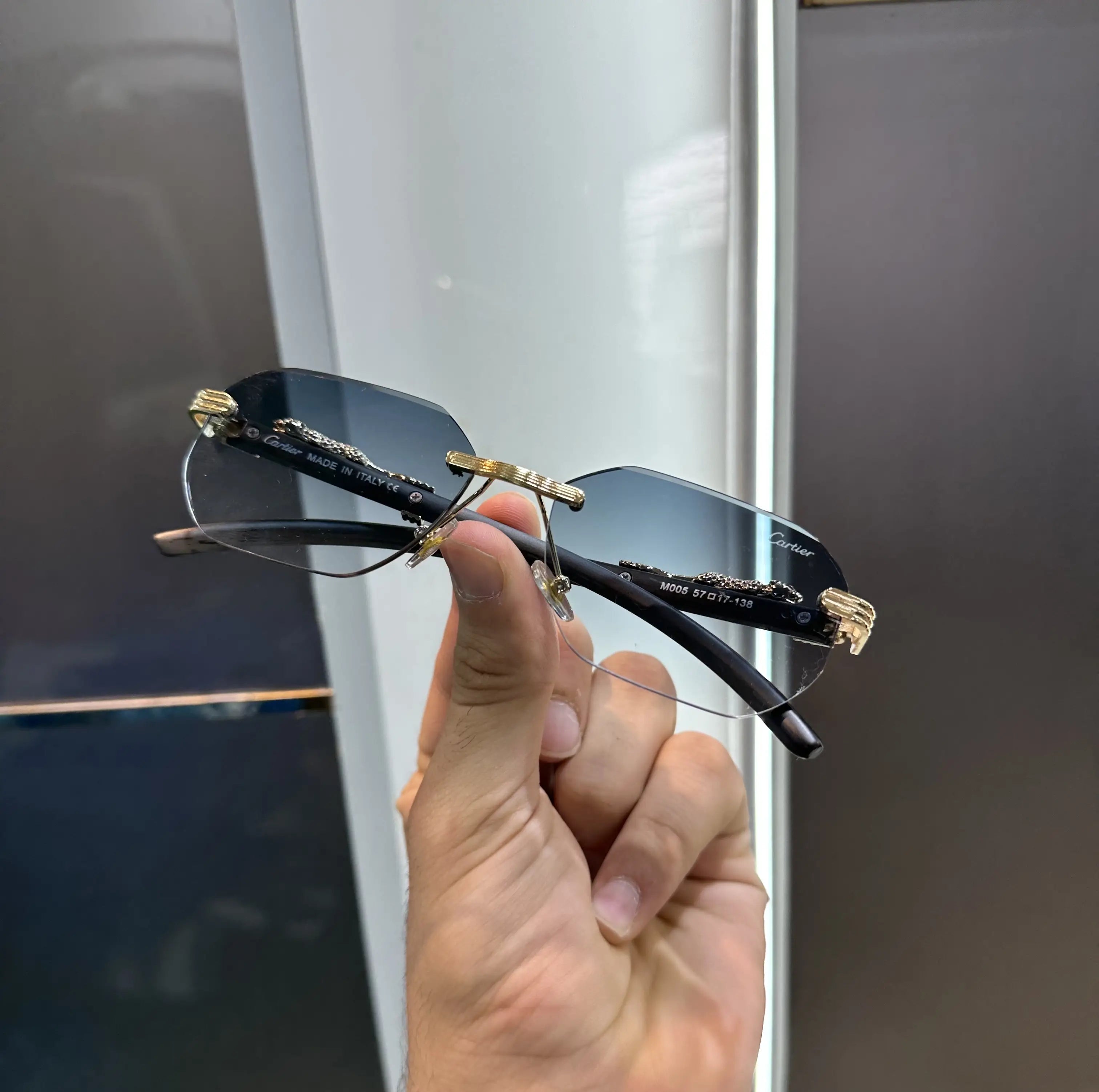 Cartie r Gold Blue Premium Shades 005 Secondary image