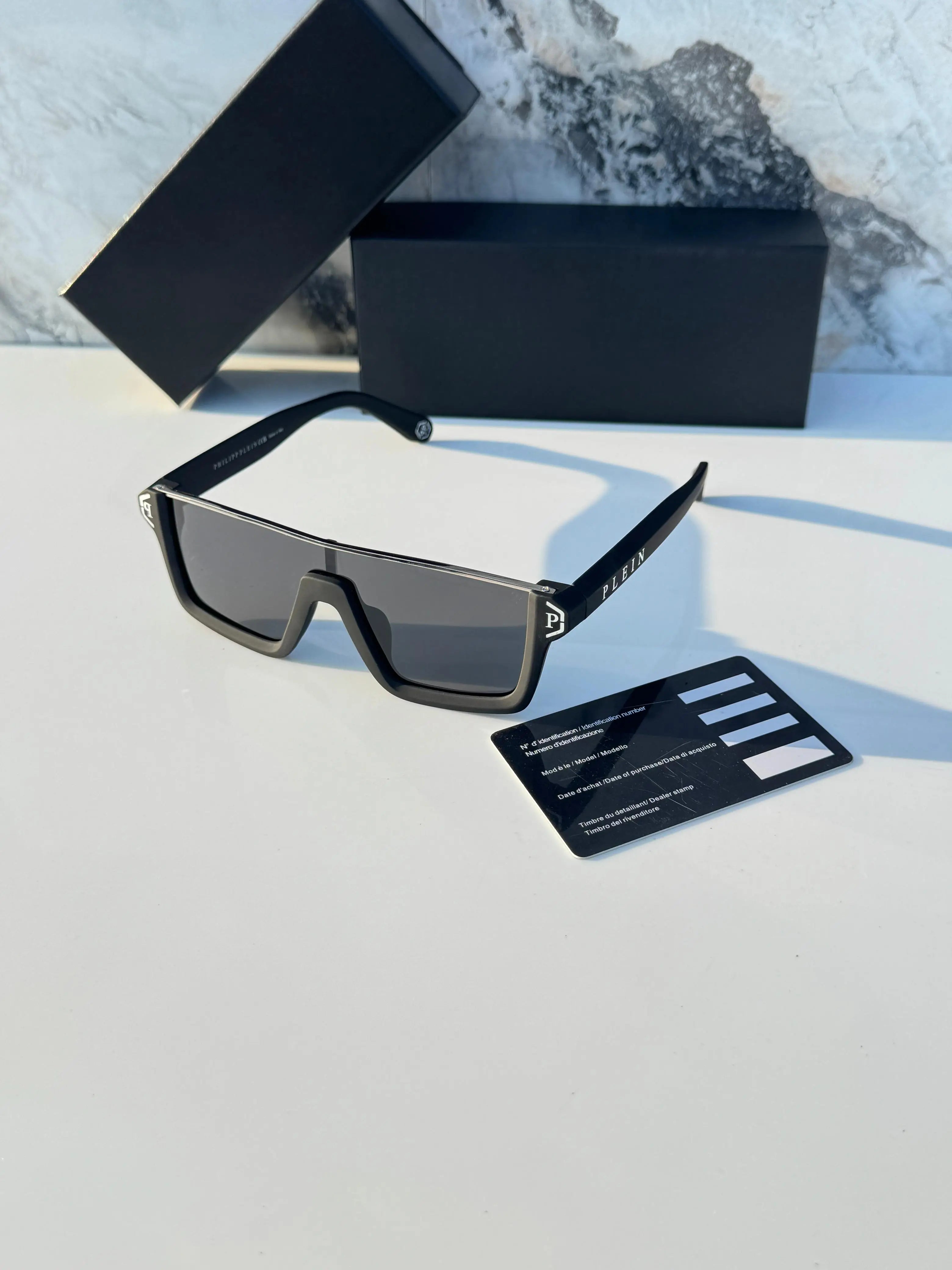 Philip_plein_147_black_silver