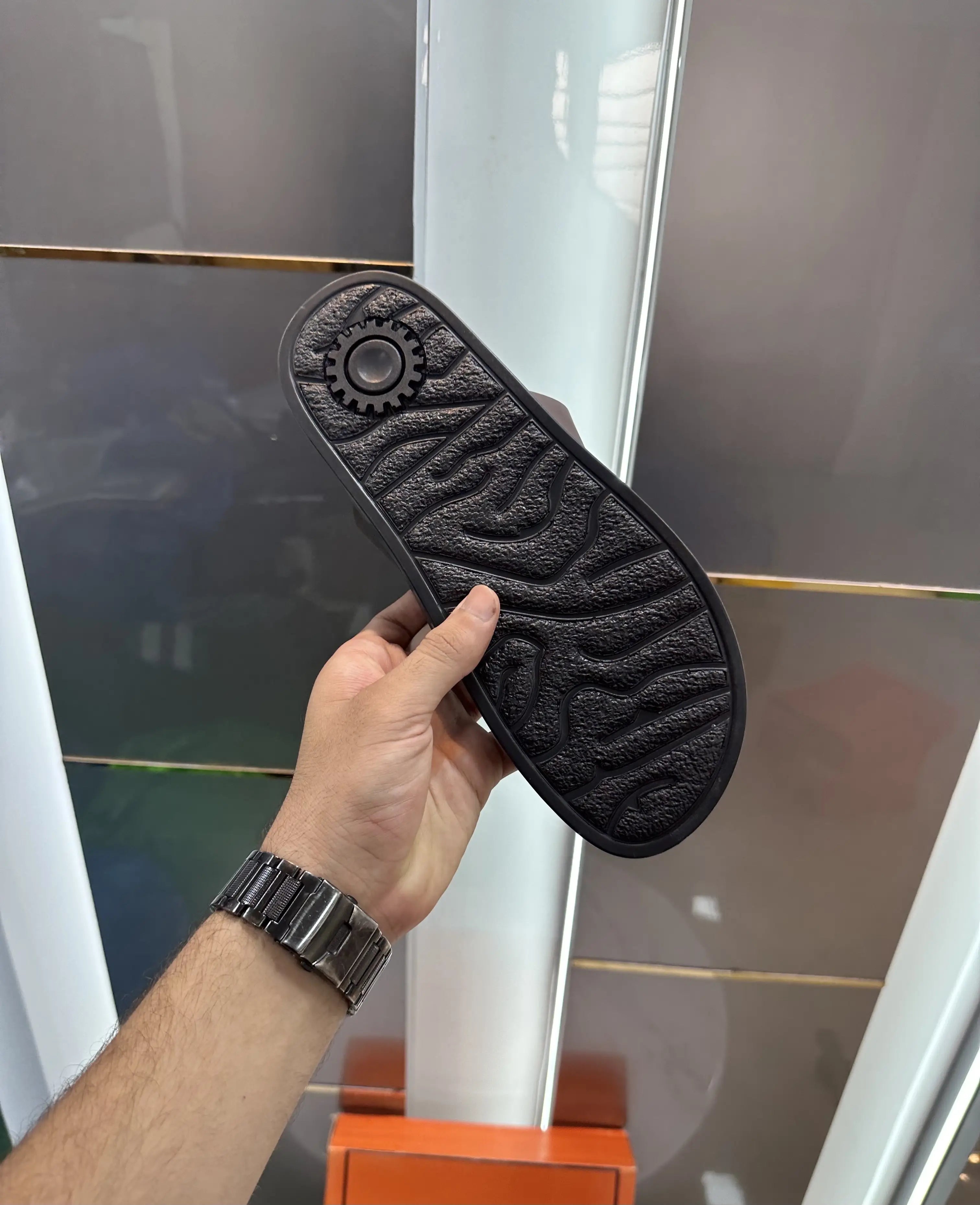 Herms Chypre Premium Full Black Slide