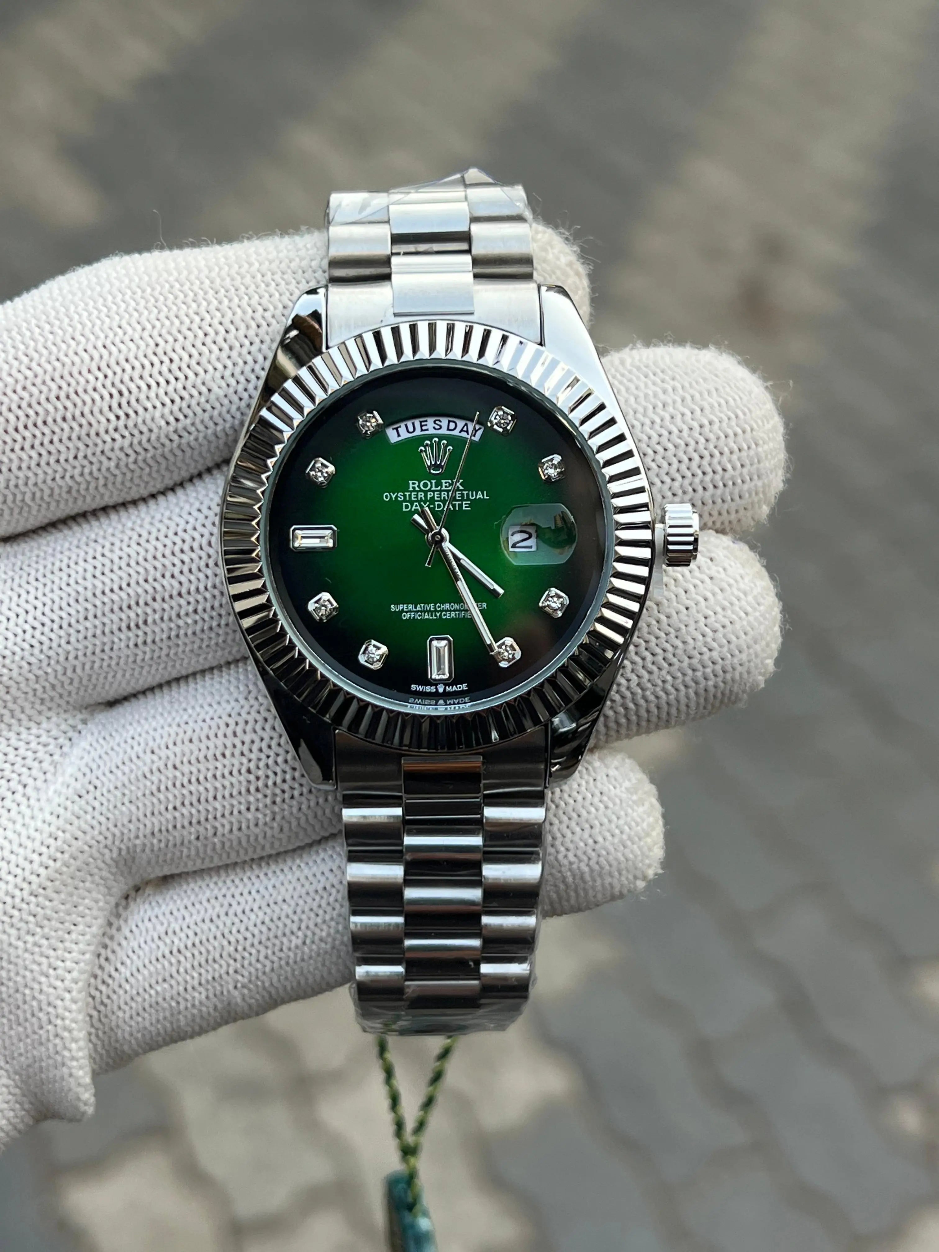 Rolex Day Date Silver Green Diamond
