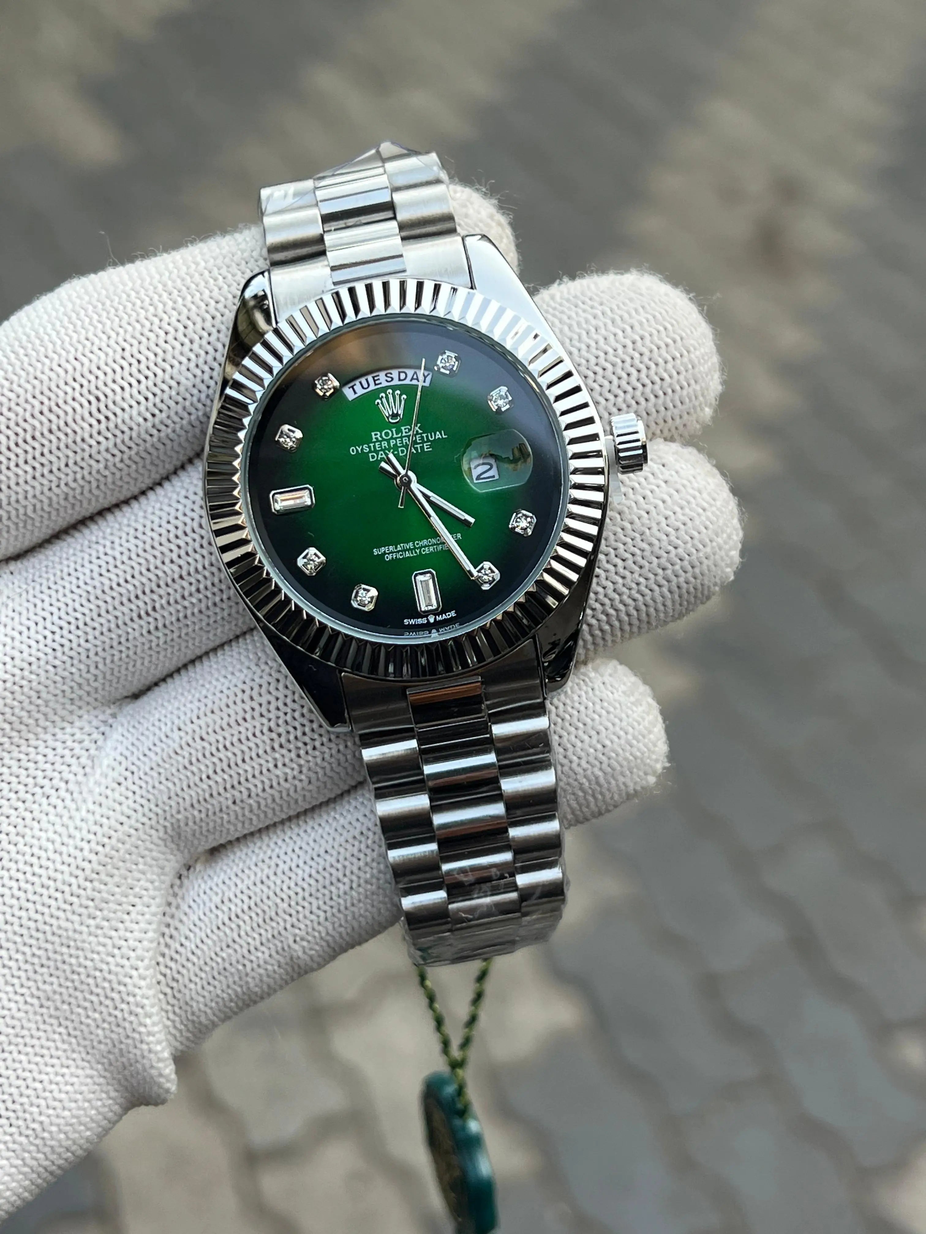 Rolex Day Date Silver Green Diamond
