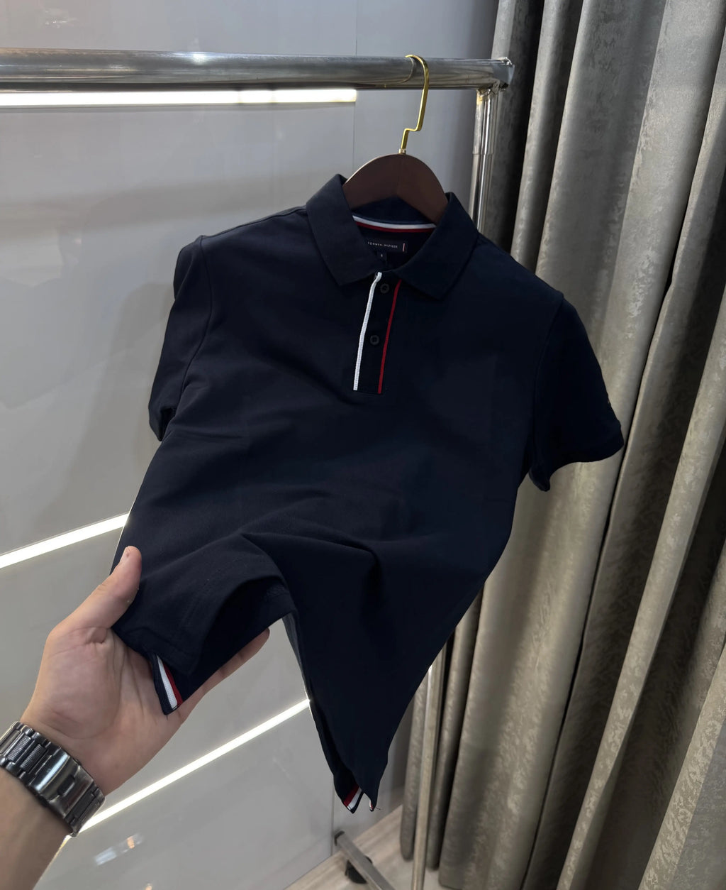 Tomm y Hilfige r Navy Blue Premium Polo T-shirt