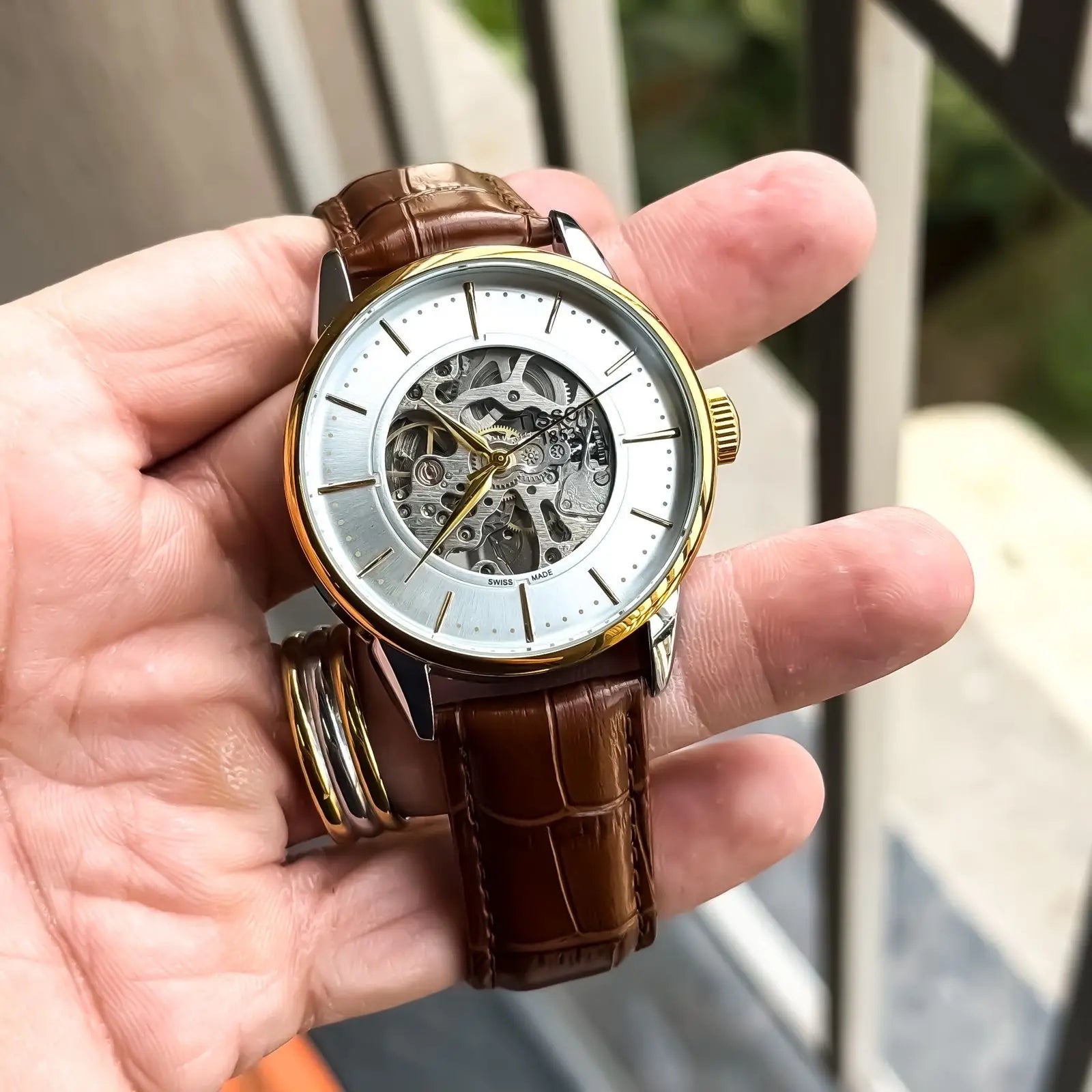 TISSOT_AUTO_SILVER-GOLD-WHITE