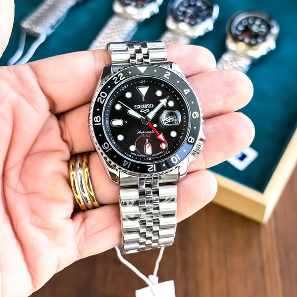 SEIKO_GMT_SILVER_BLACK