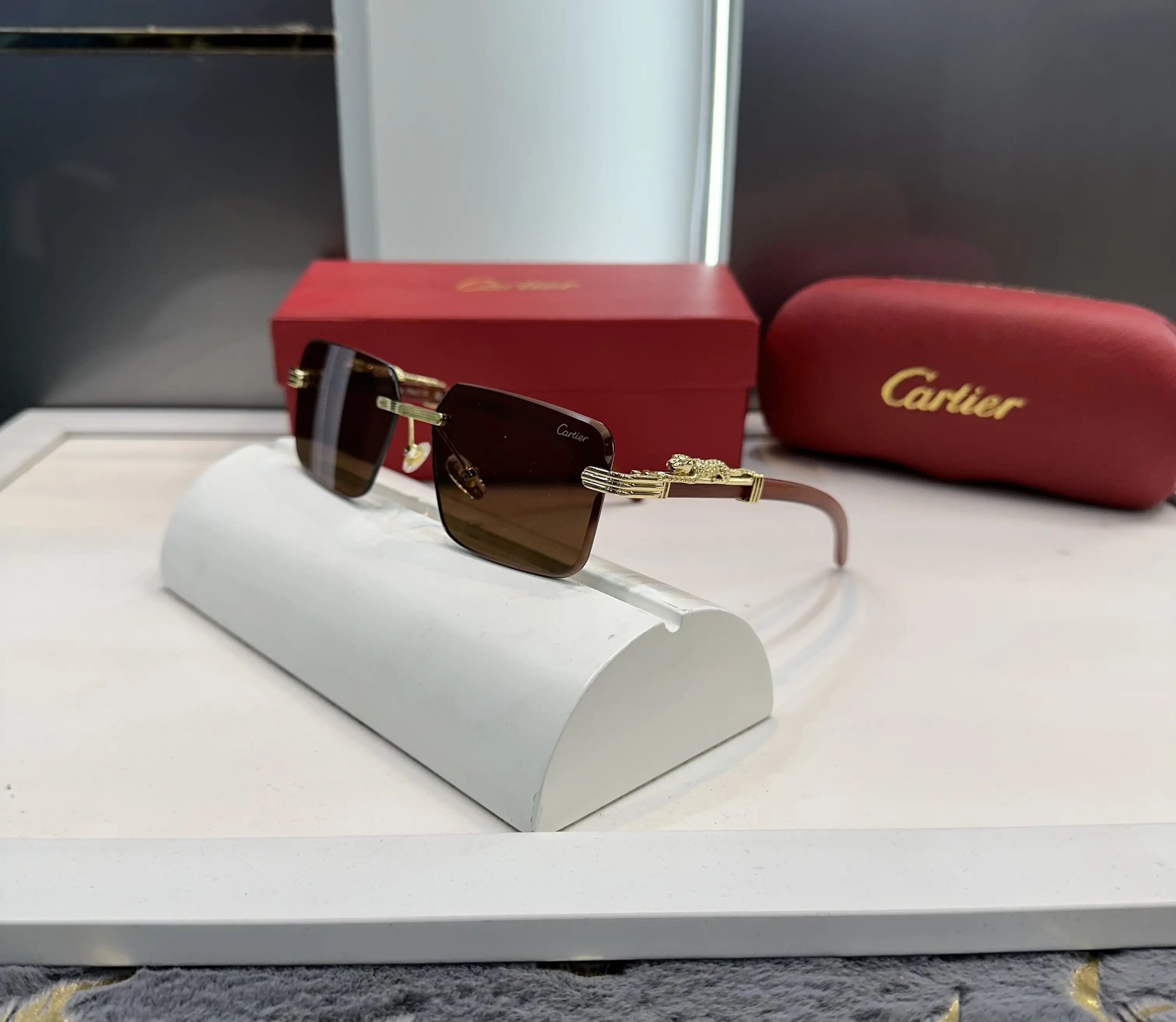 Cartie r Wood Brown Premium Shades 006 Main image
