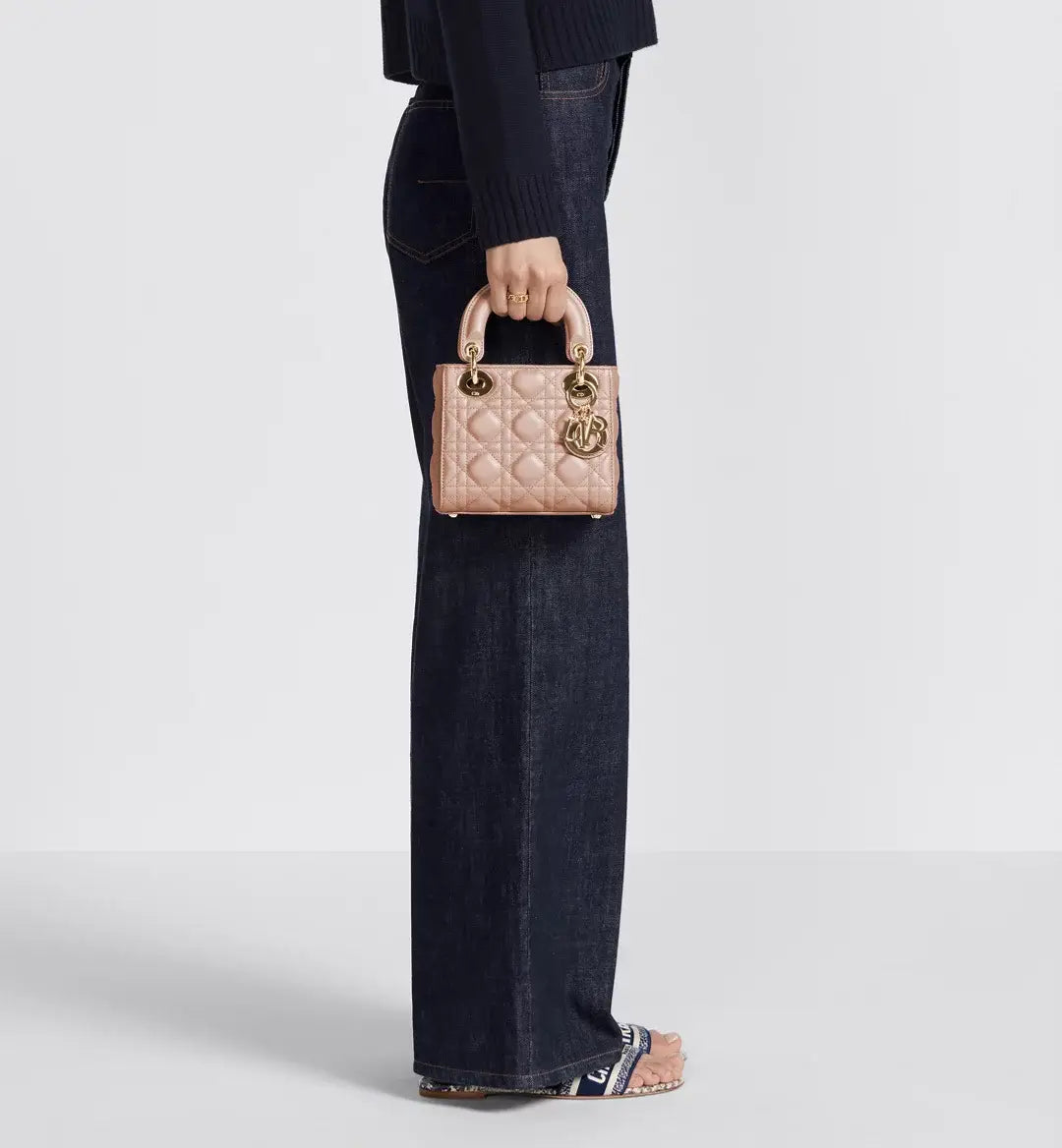DIOR PREMIUM QUALITY IMPORTED BAG PINK