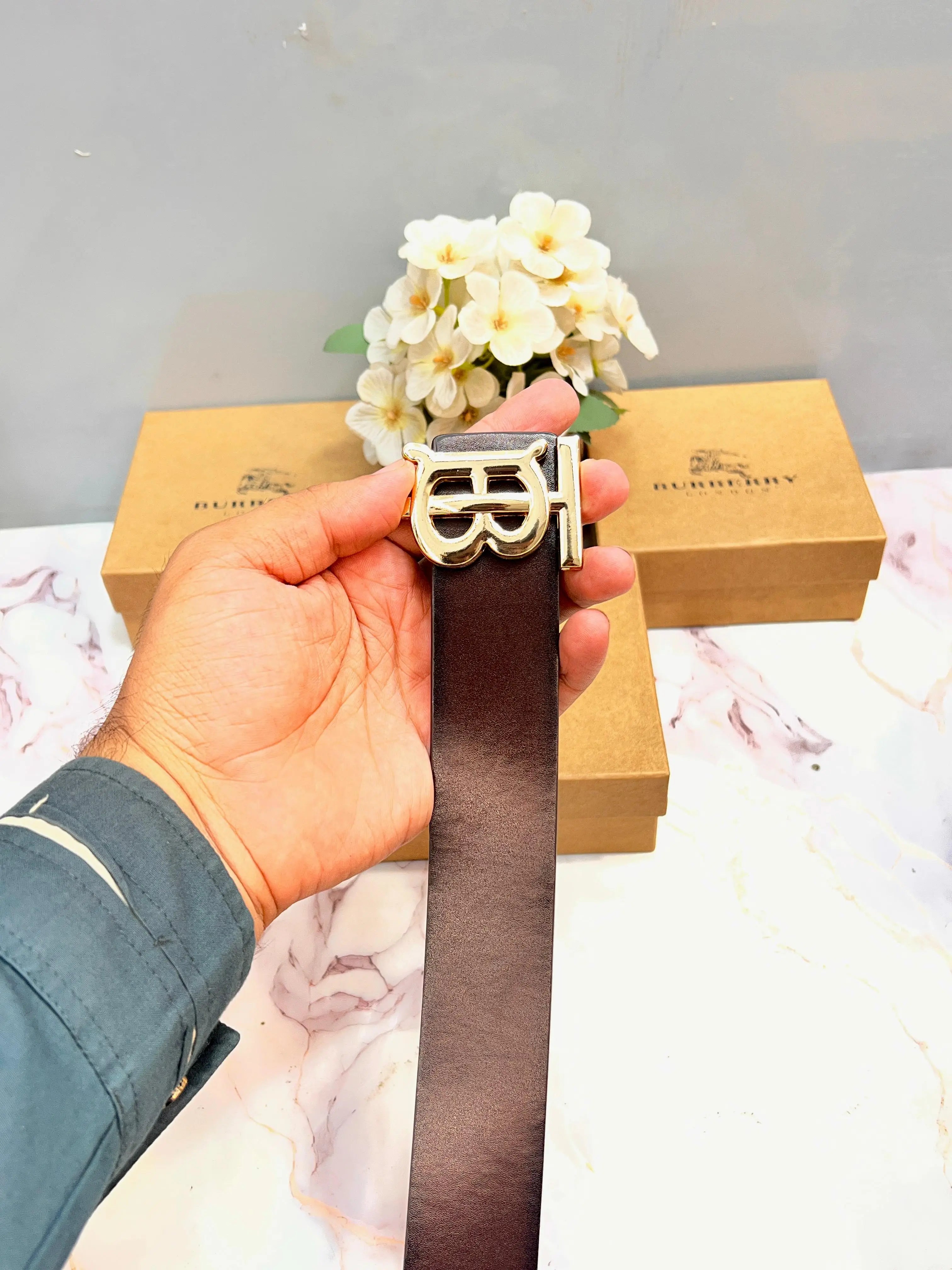 BB BURBERRY PREMIUM QUALITY IMP LEATHER BELT WITH OG BOX BB-611