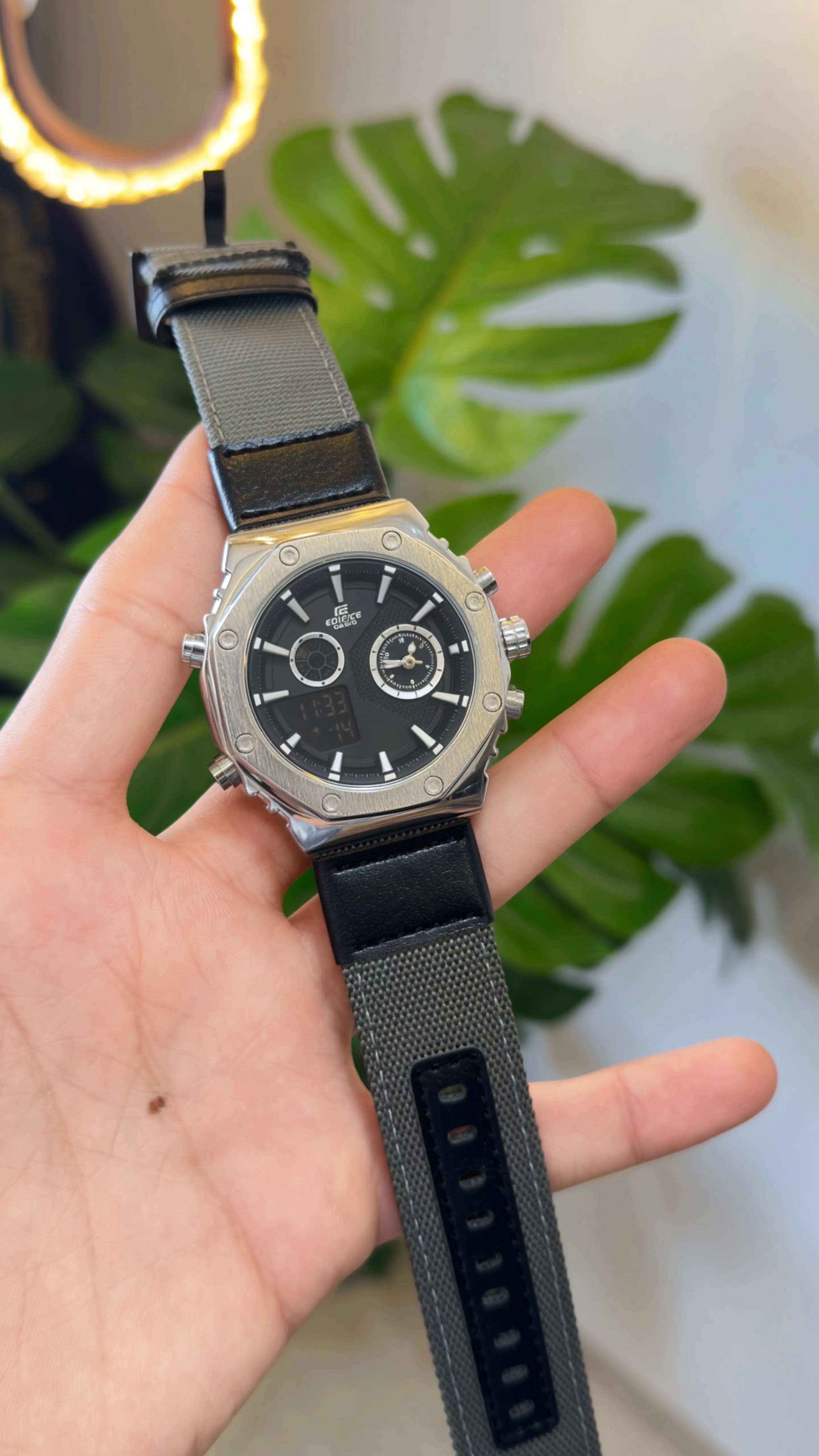 Casio Edifice Dual Time Secondary image