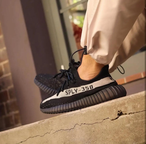 Adidas Yeezy 350 V2 Oreo for Girls  Semi-UA 7A Quality Full Kit D-2023